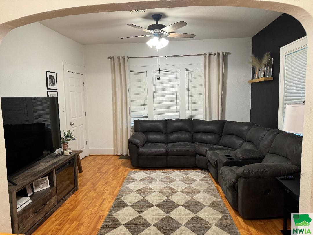 MLS #825372