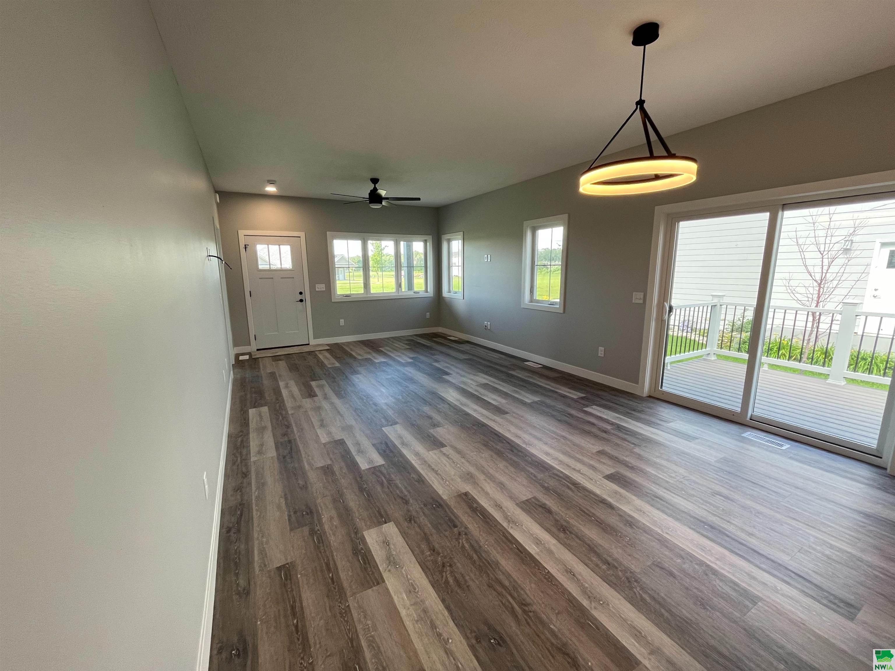 MLS #825387