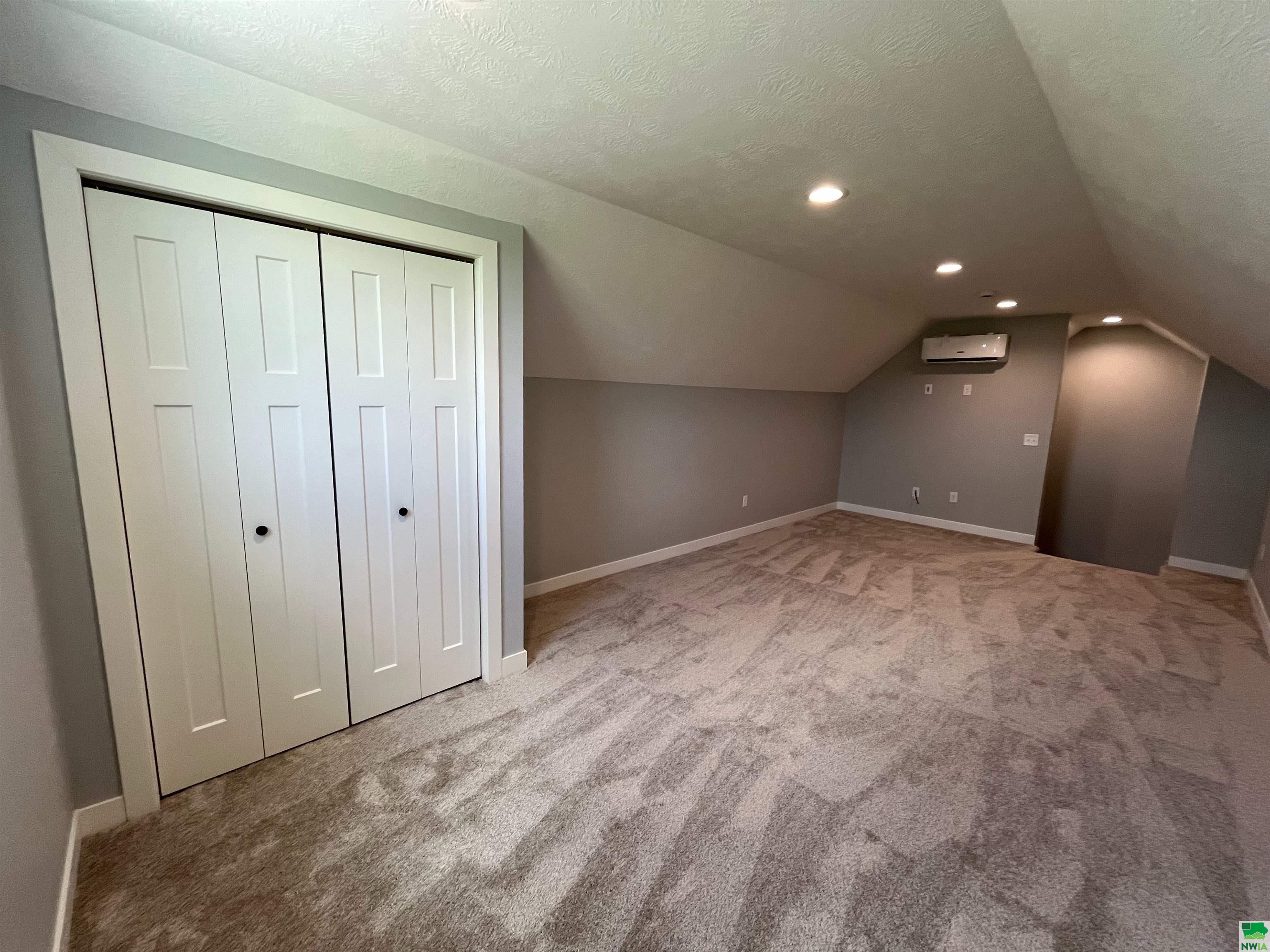 MLS #825387