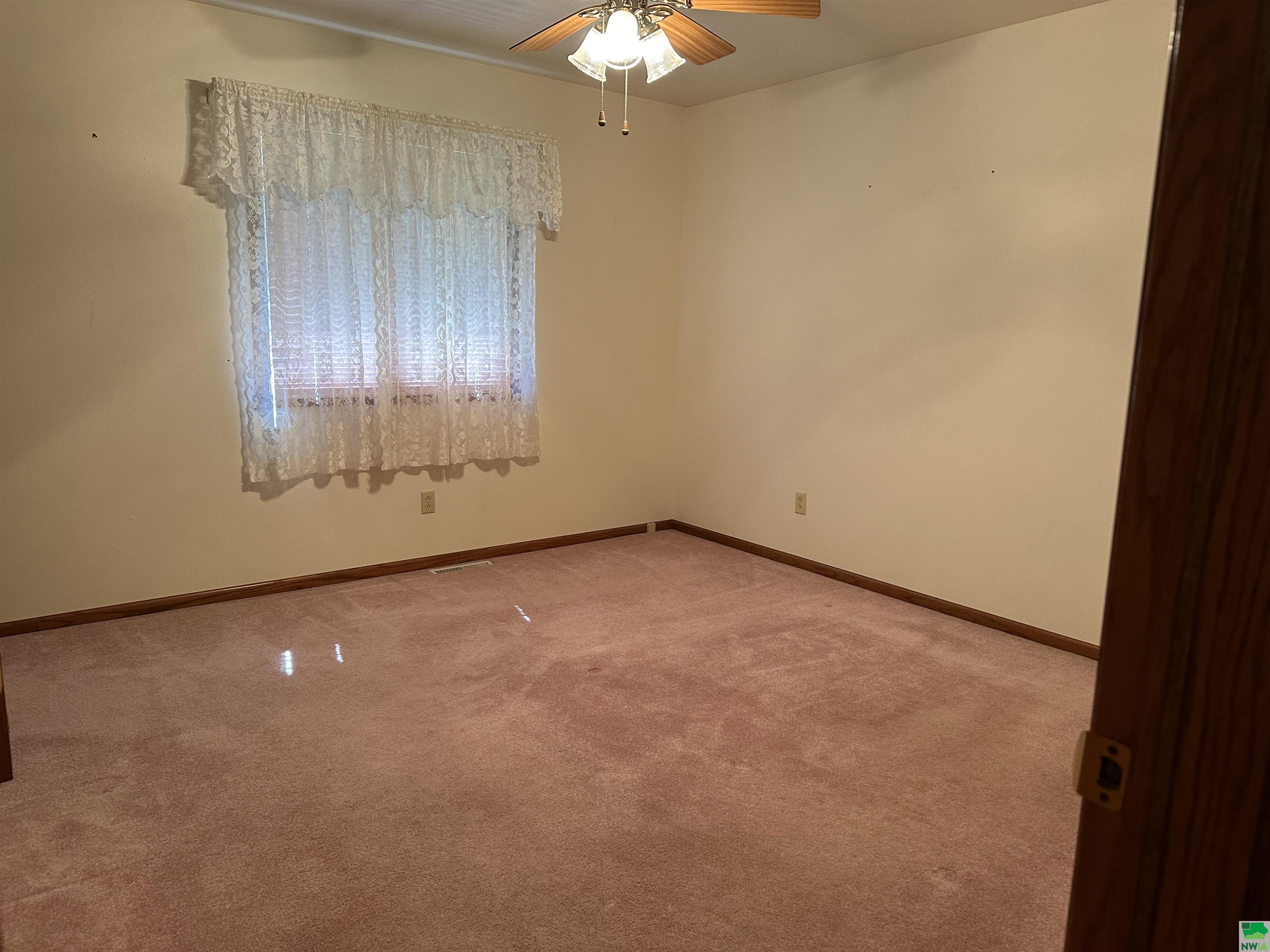 MLS #825391