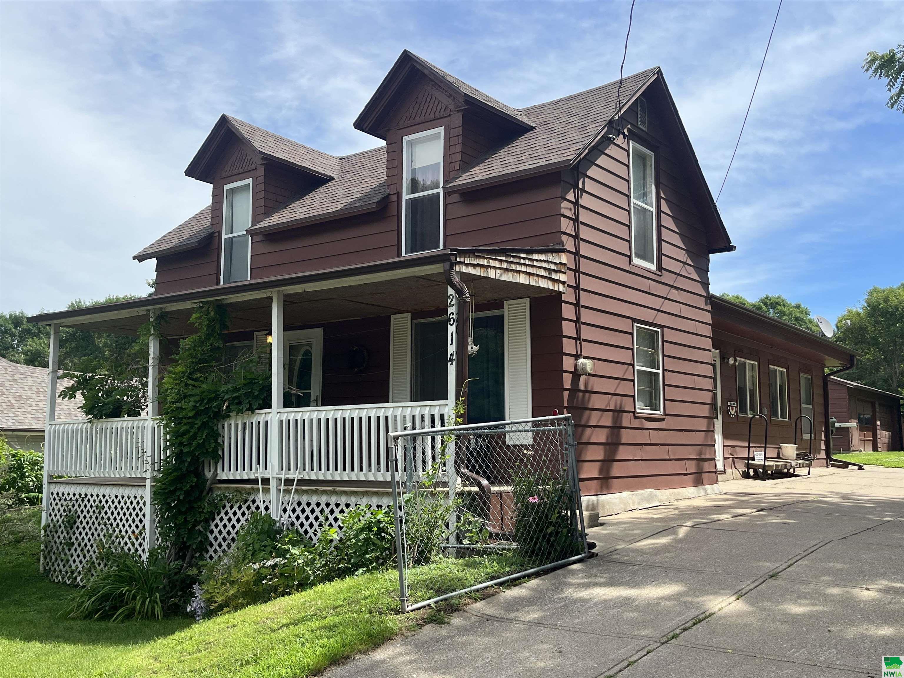 MLS #825392