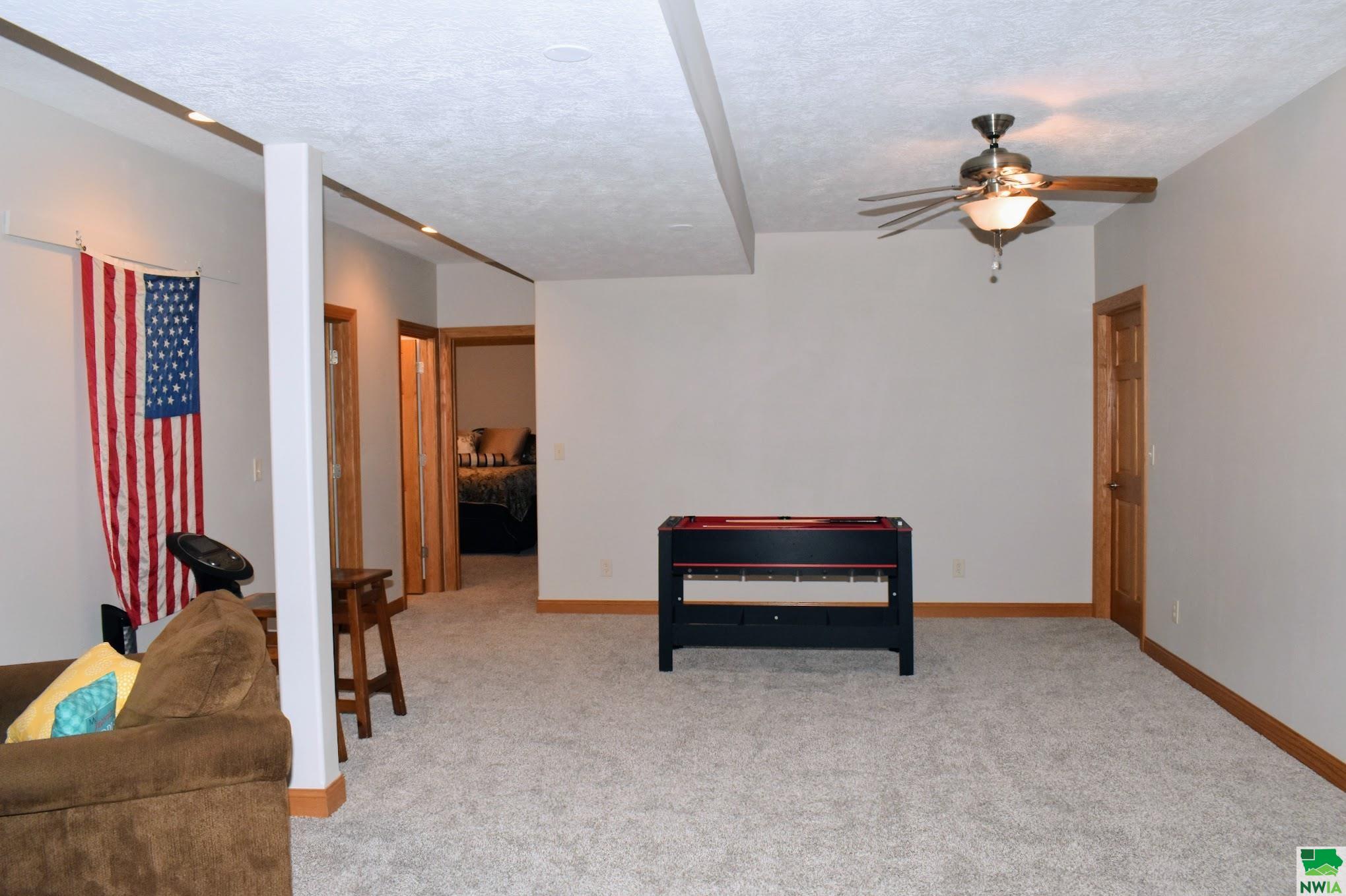 MLS #825395