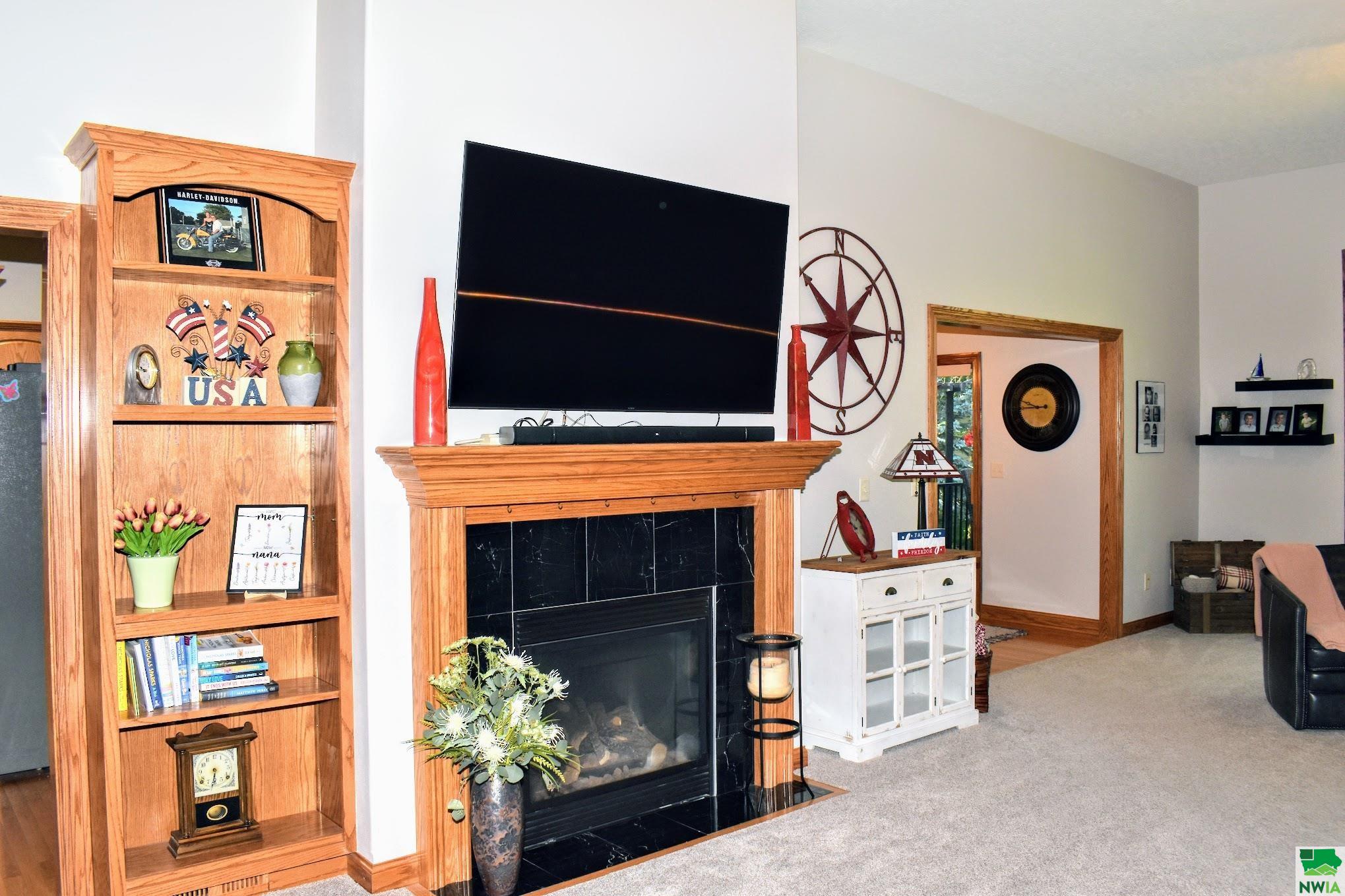 MLS #825395