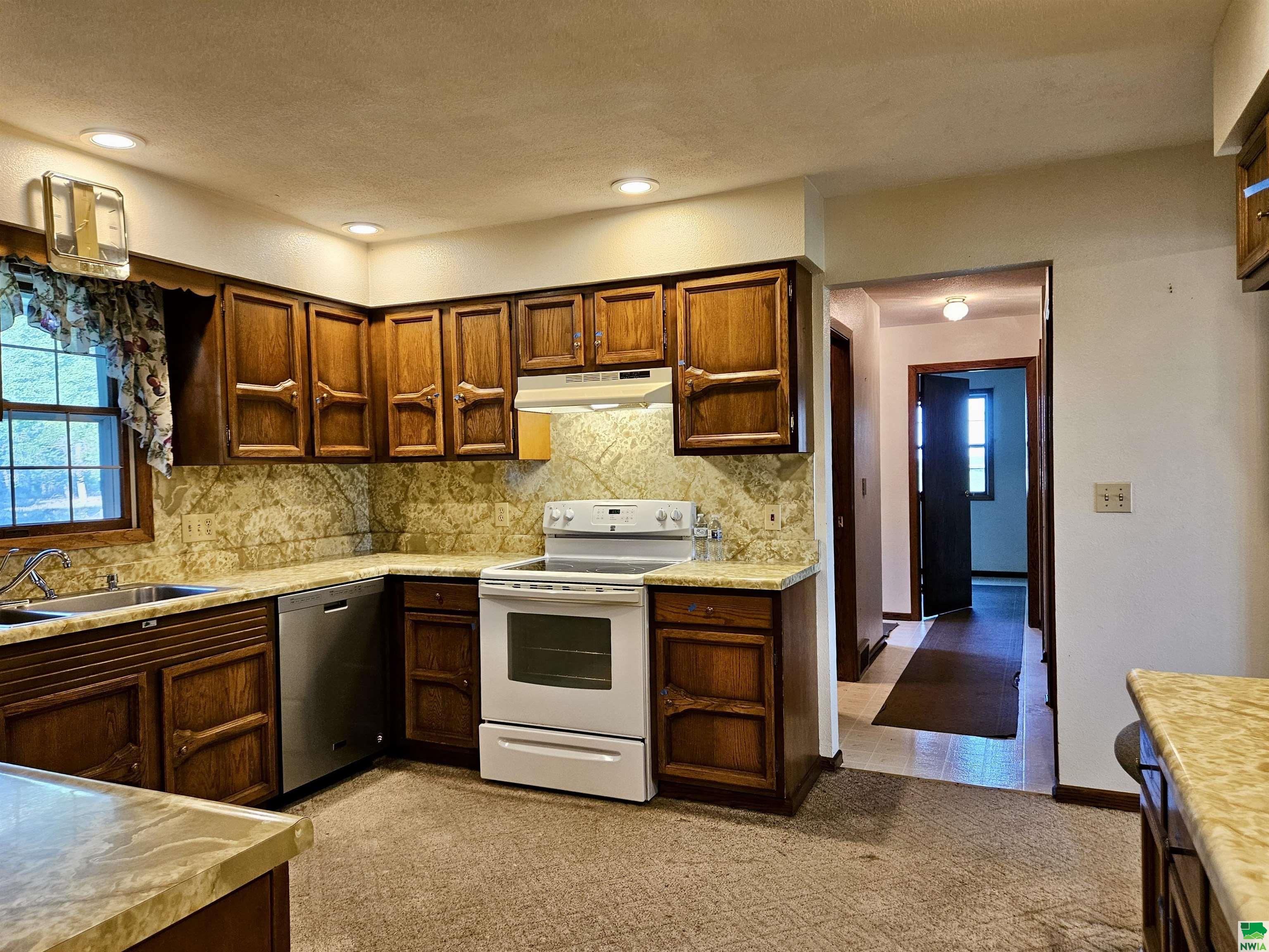 MLS #825400