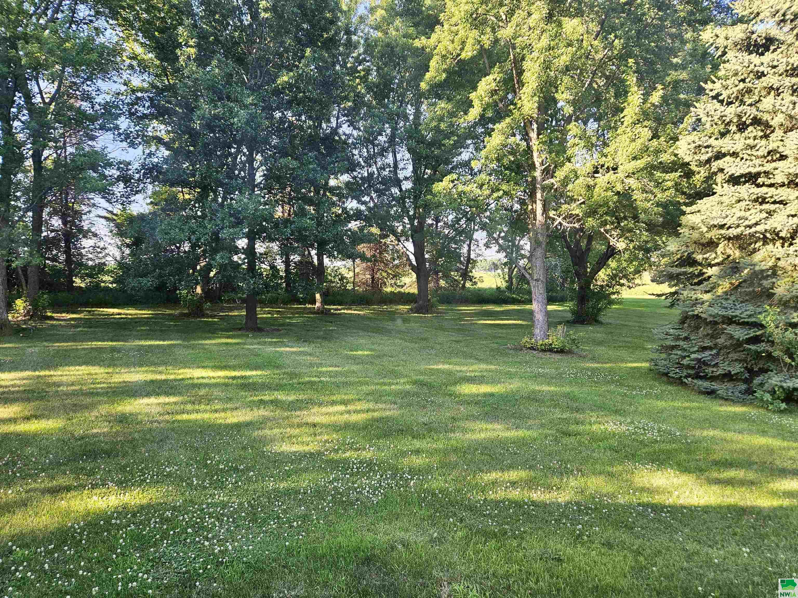 MLS #825400