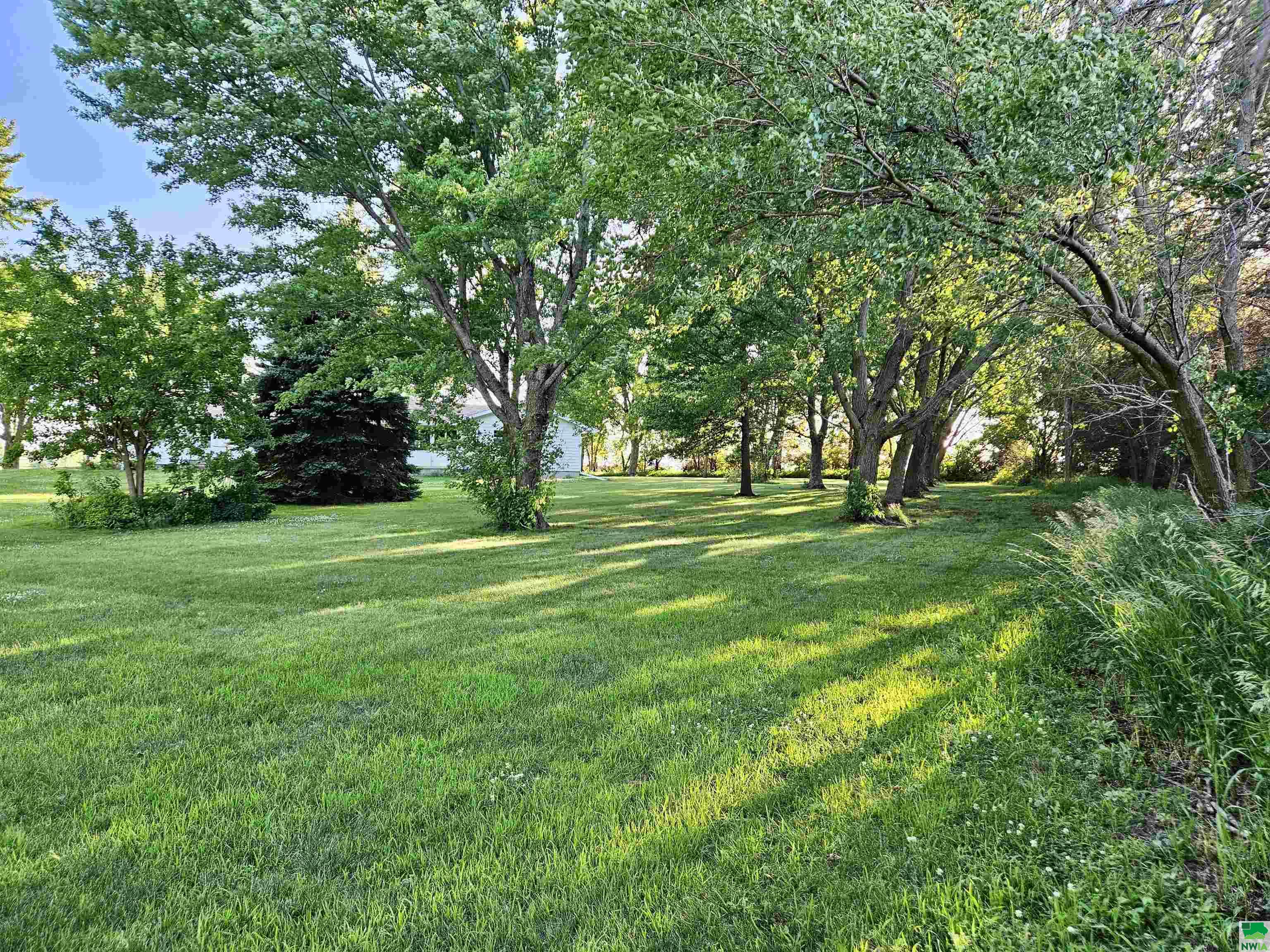 MLS #825400