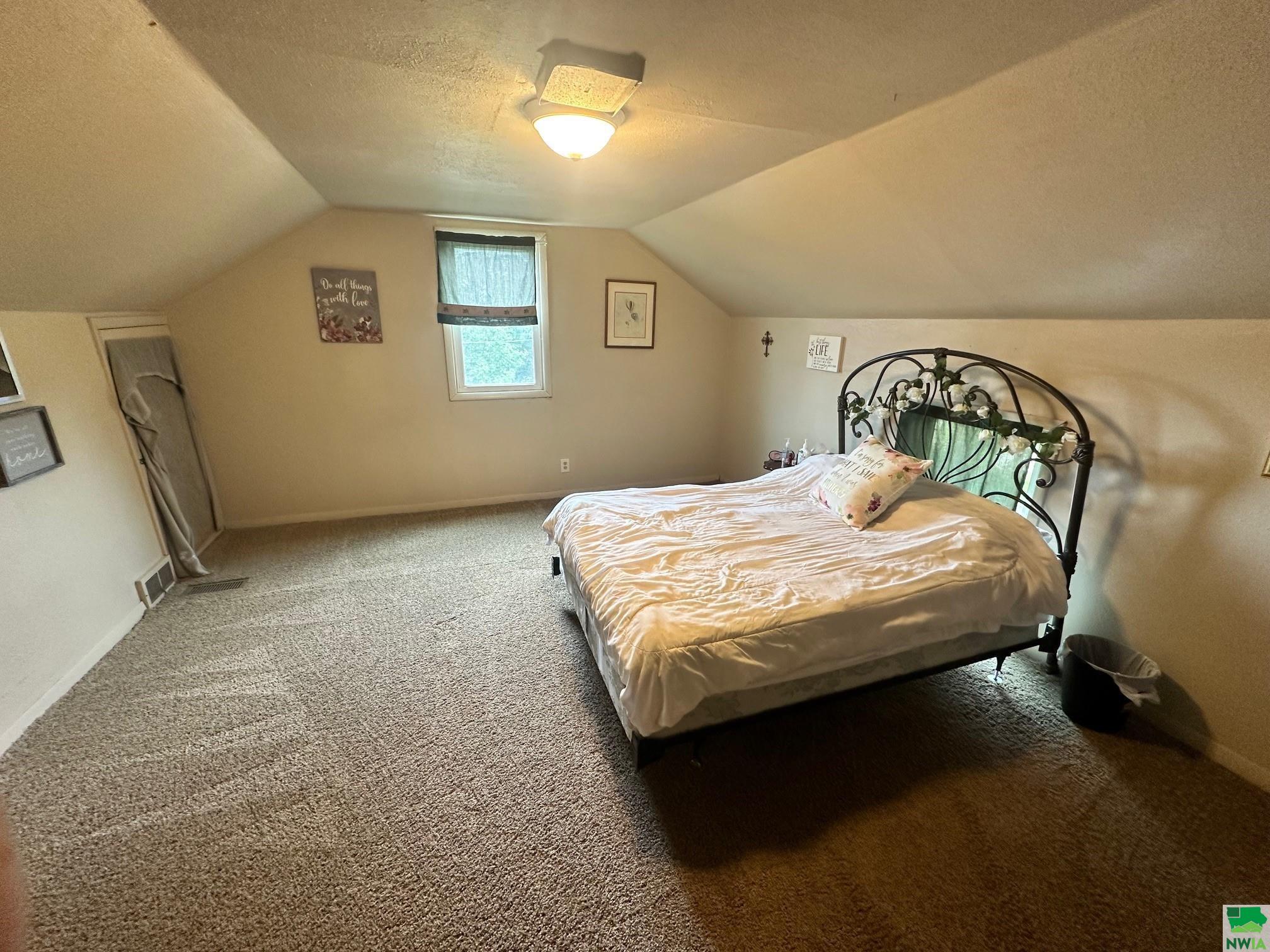 MLS #825403