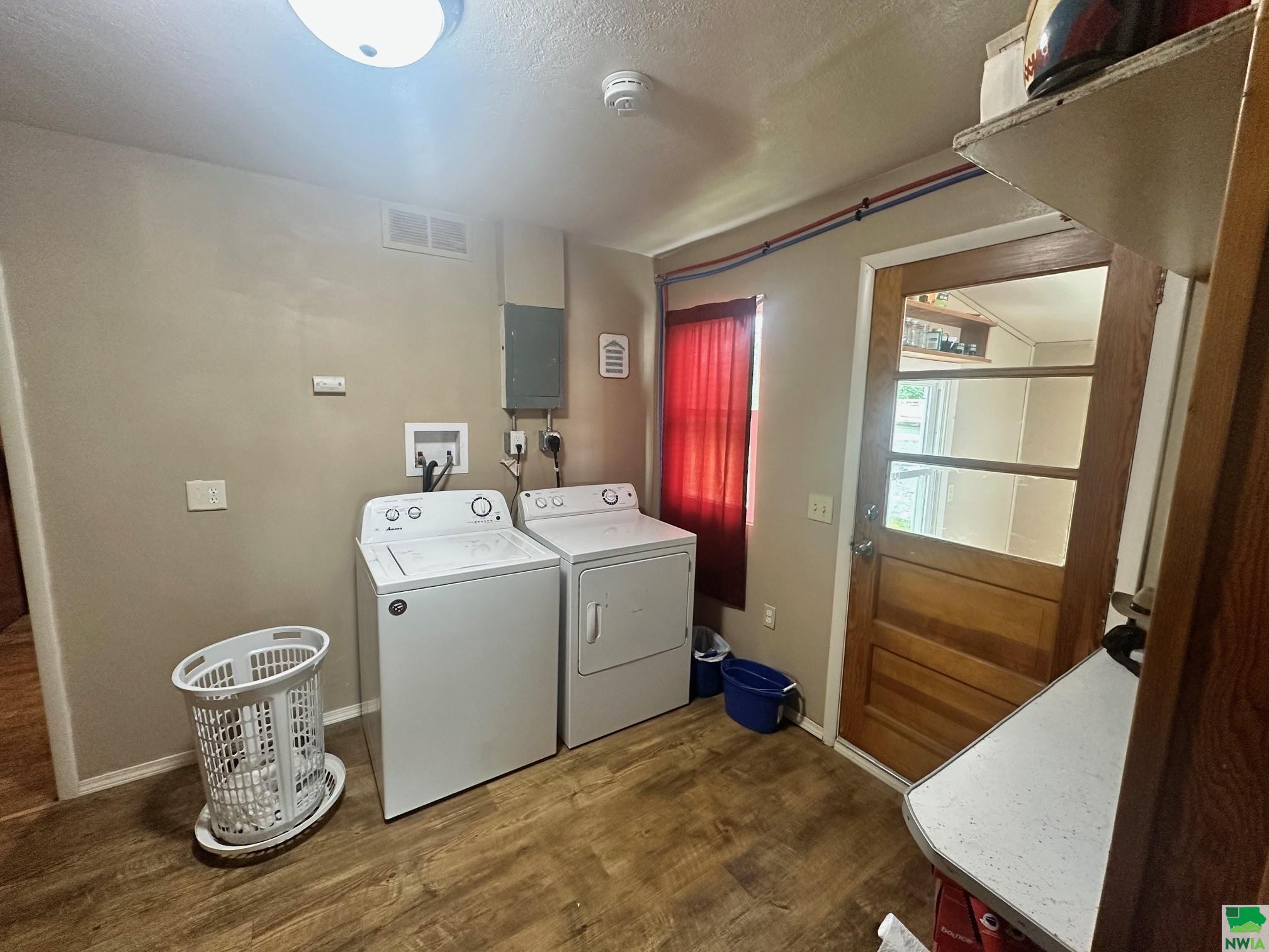MLS #825403