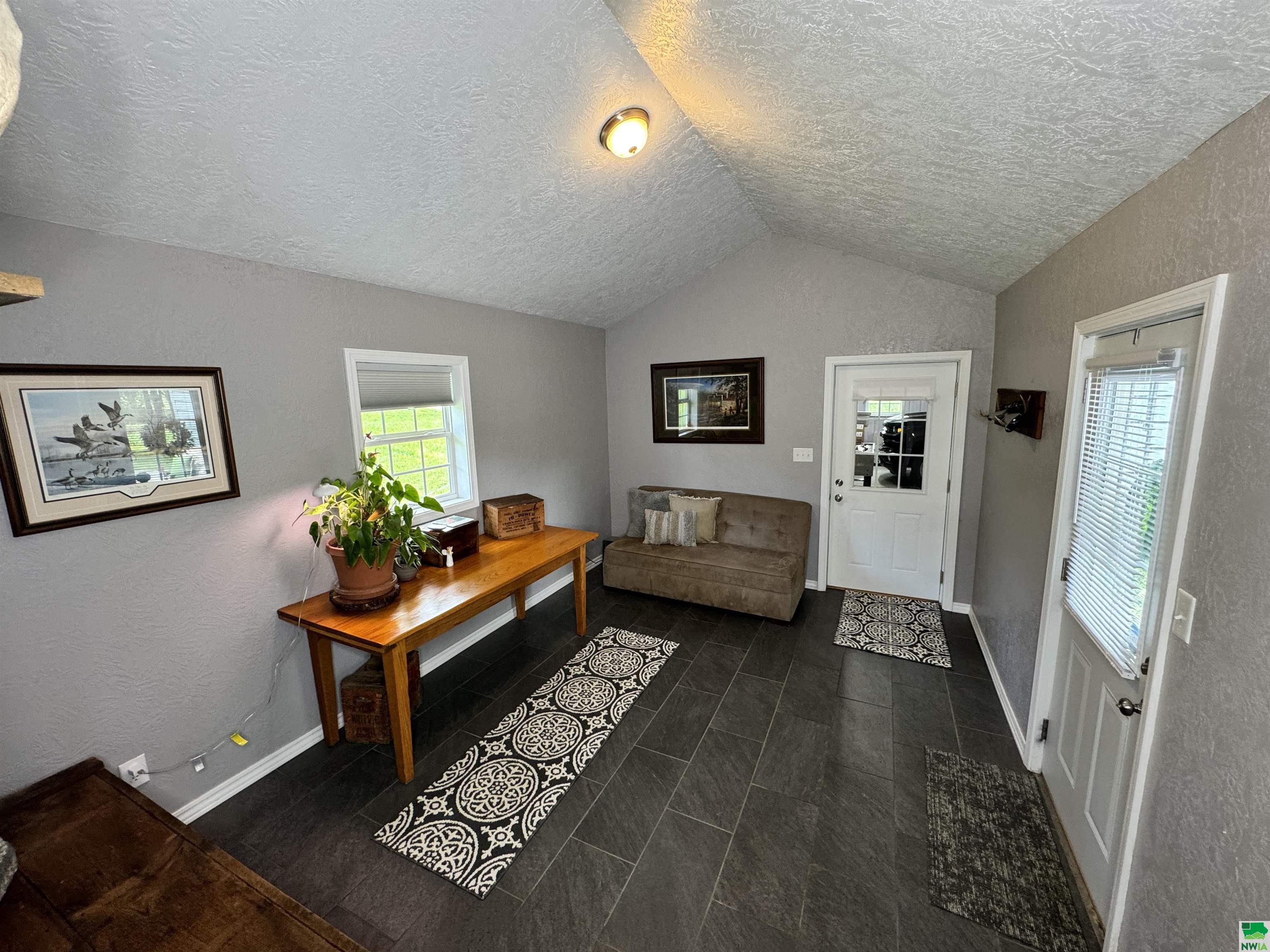 MLS #825406