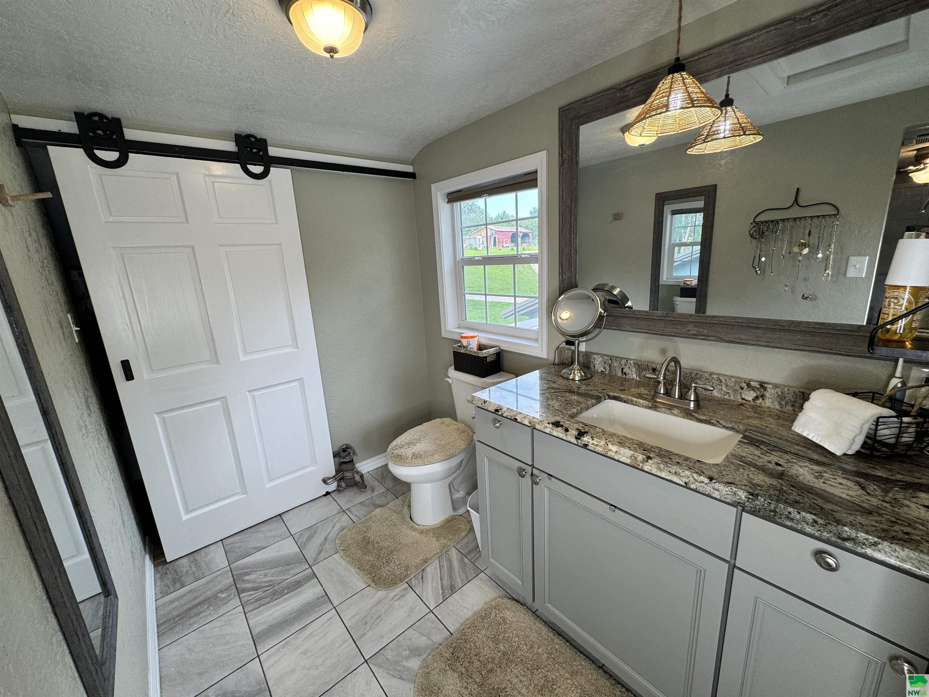 MLS #825406