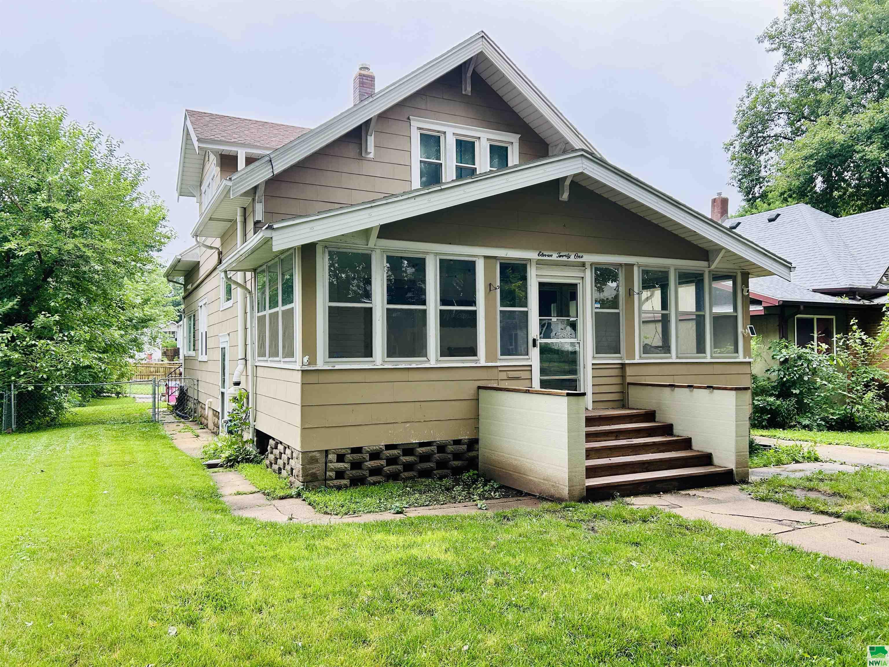 MLS #825411