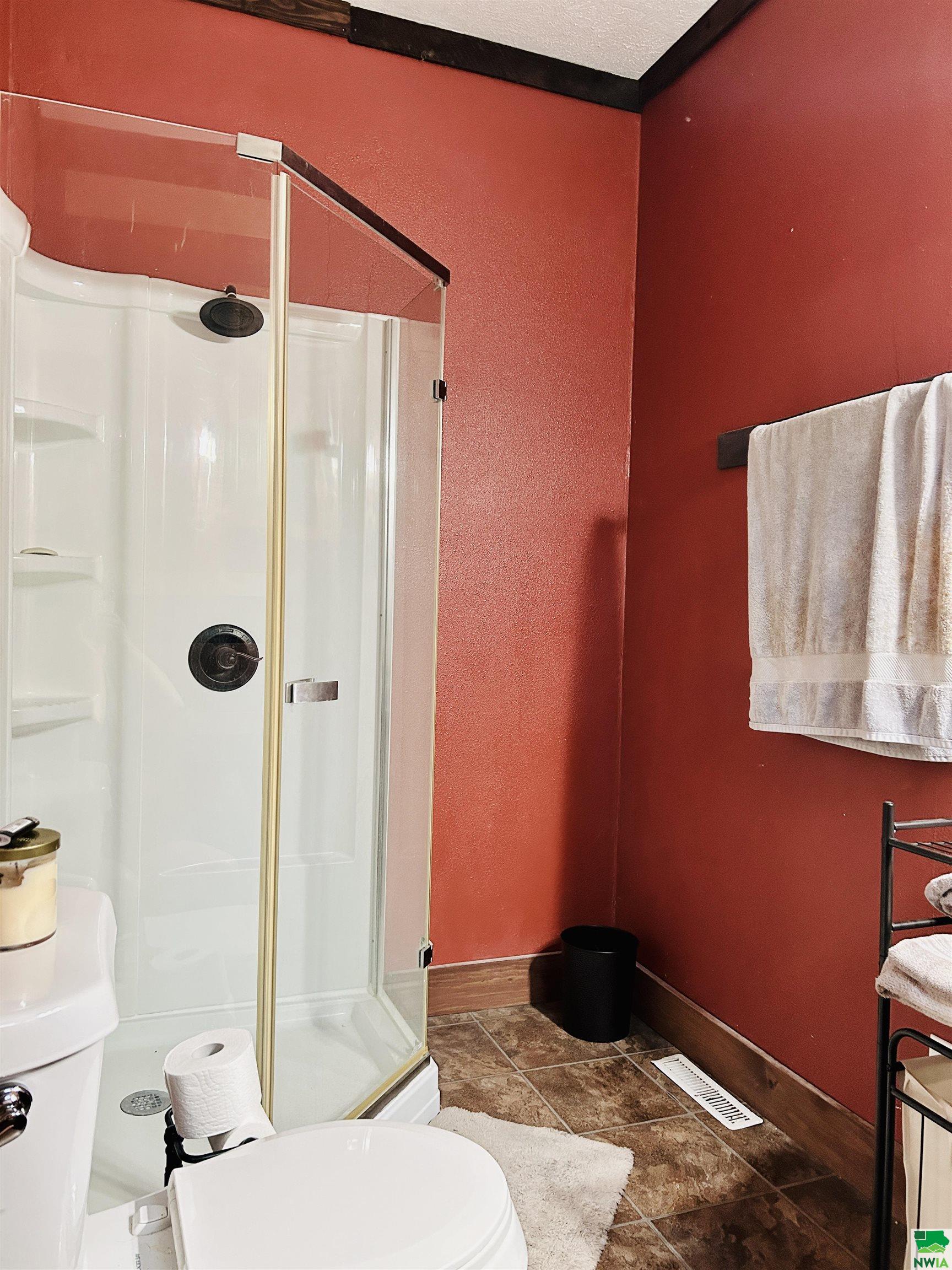 MLS #825411