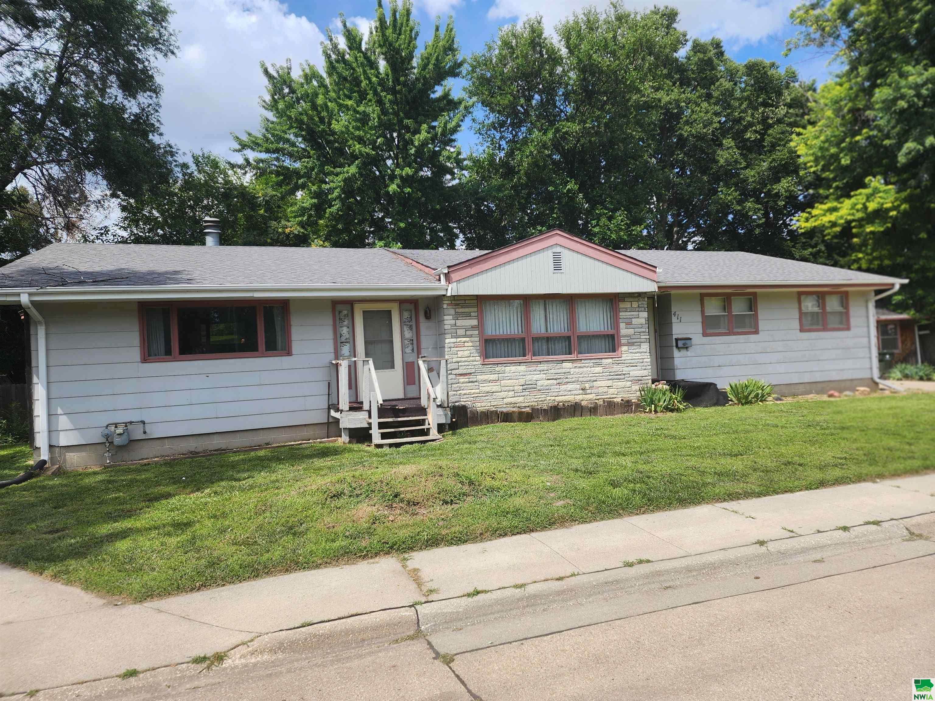 MLS #825417