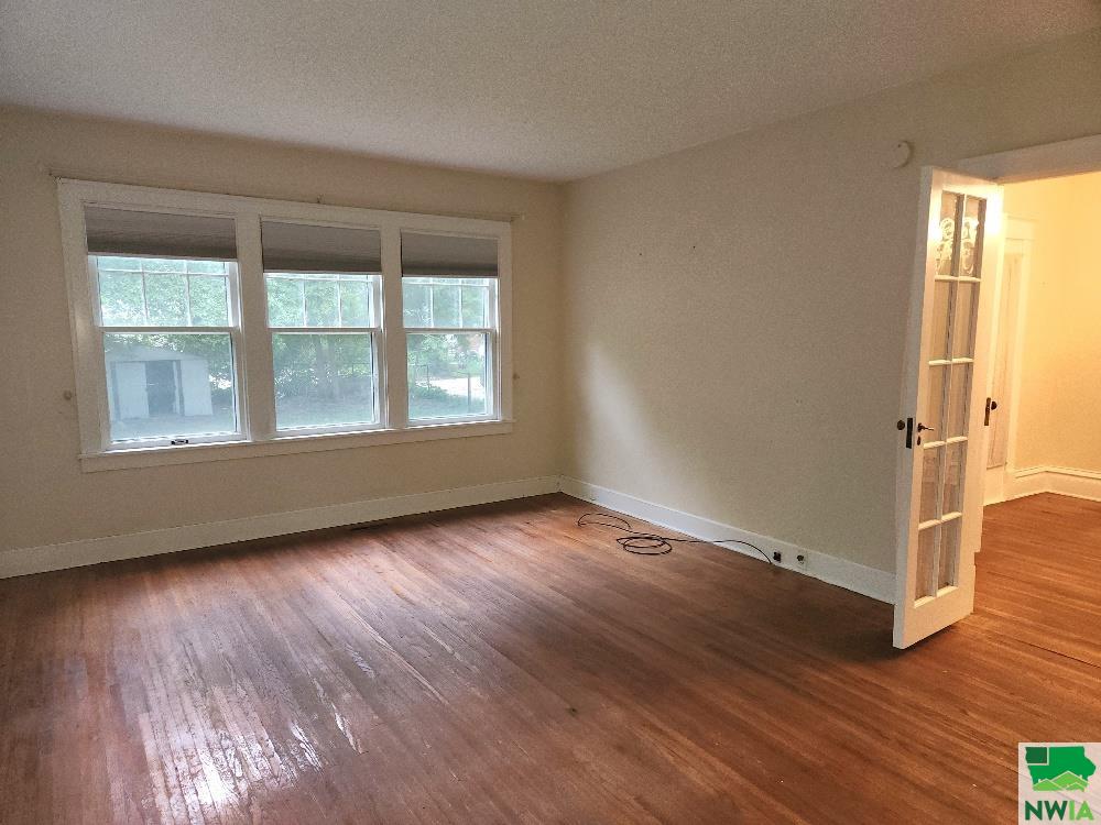 MLS #825418