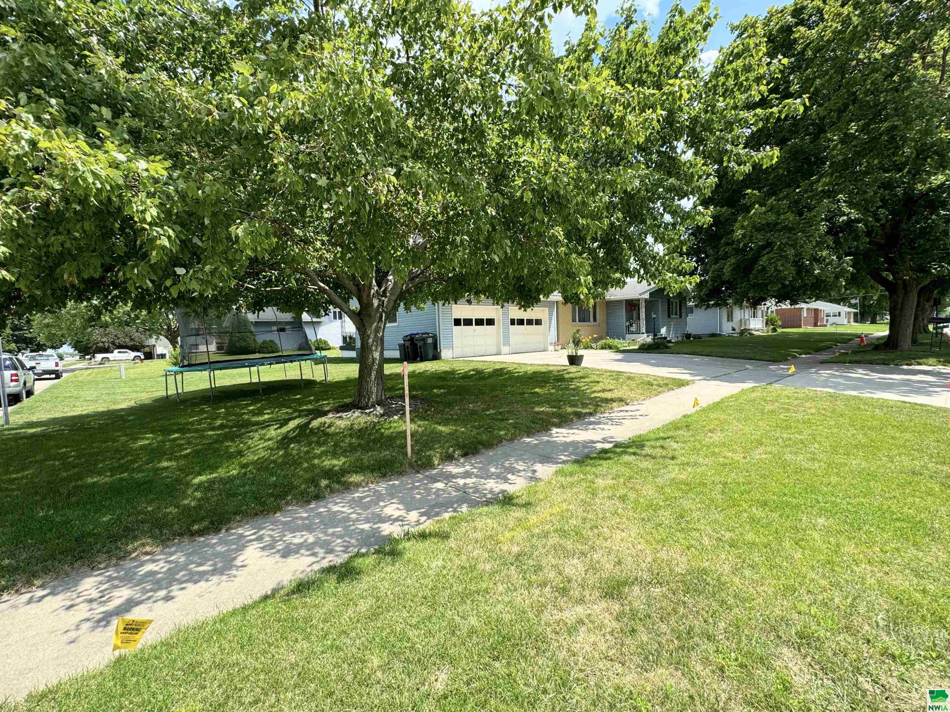 MLS #825425