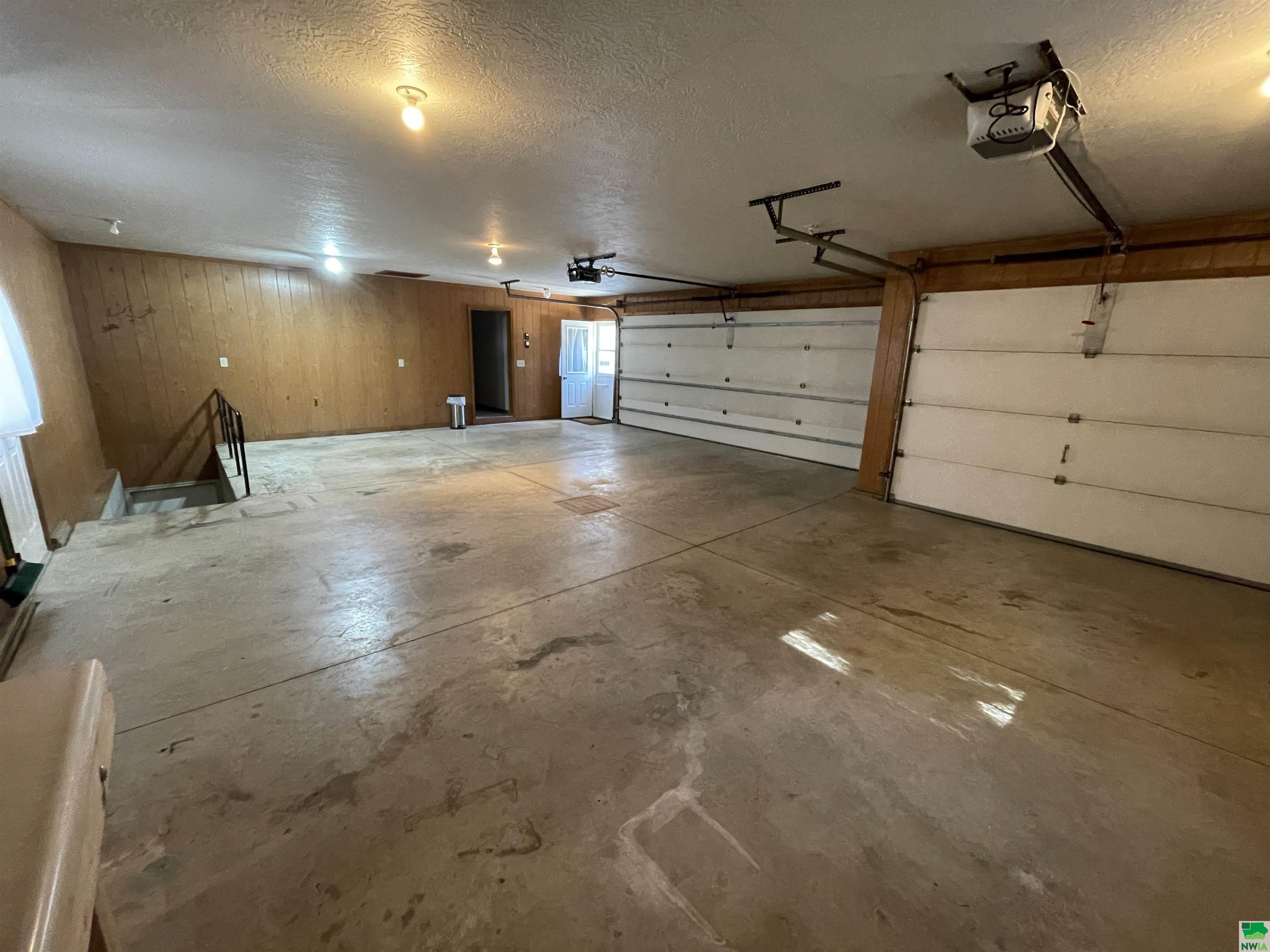 MLS #825427