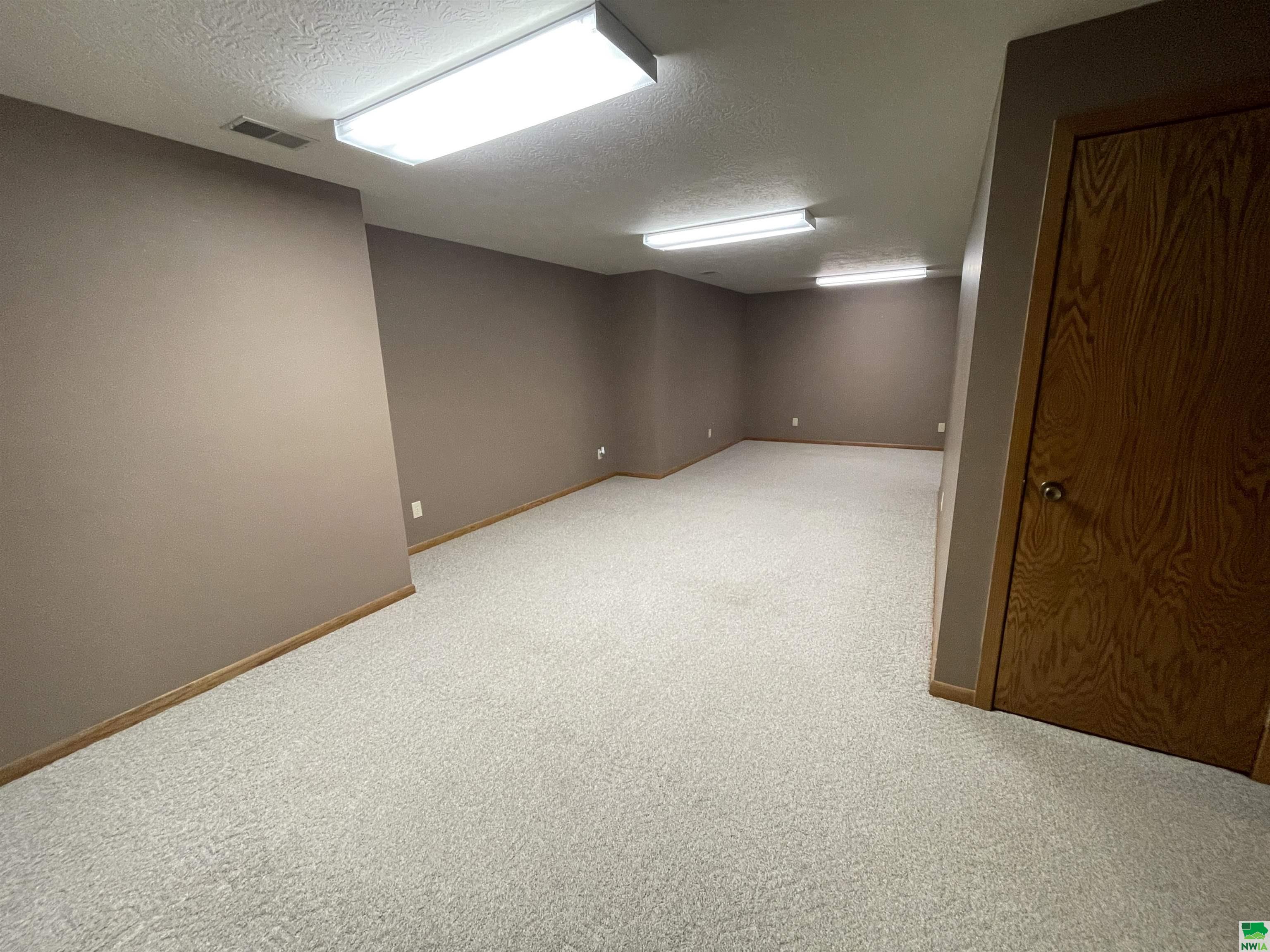 MLS #825427
