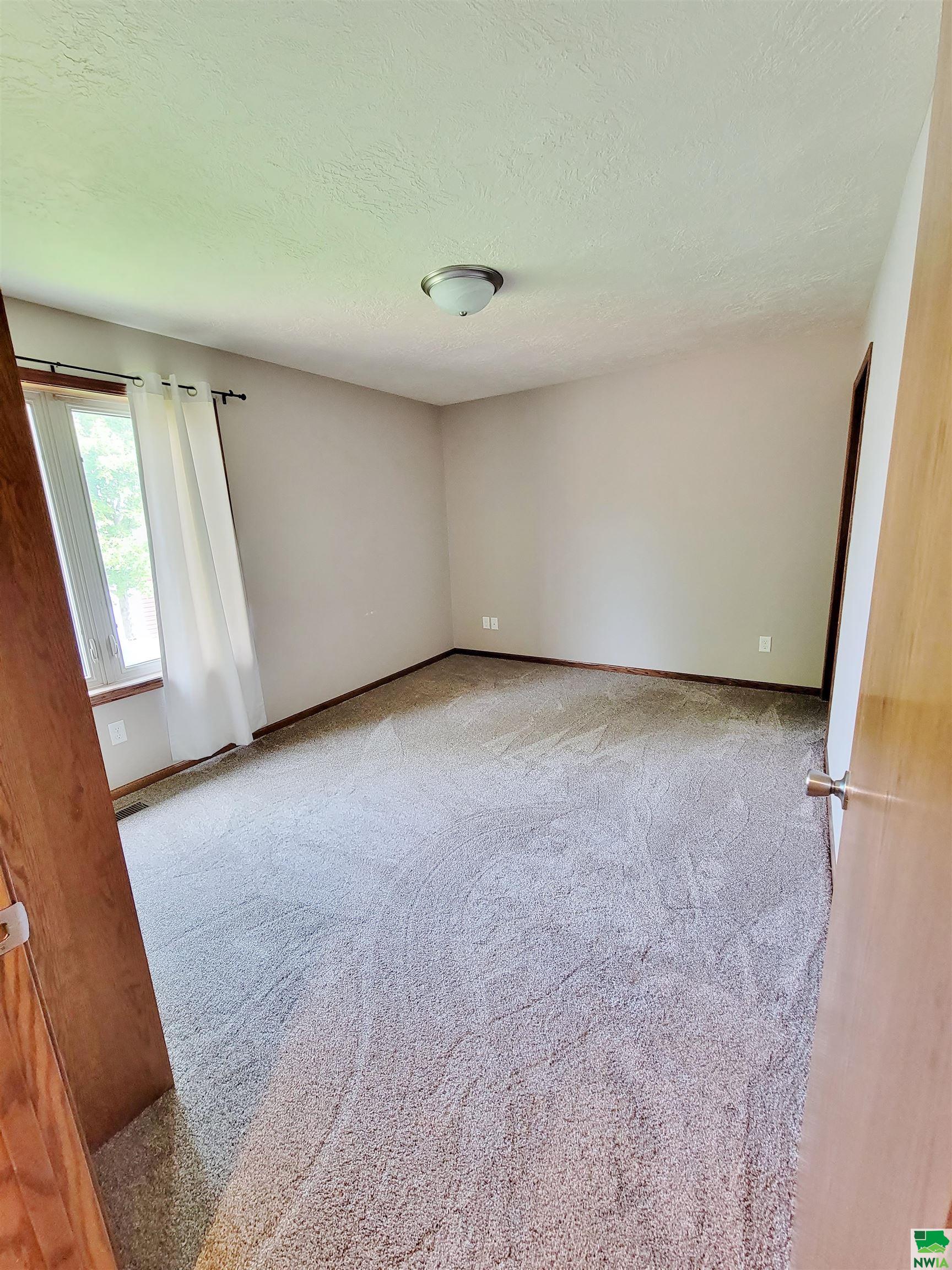 MLS #825456