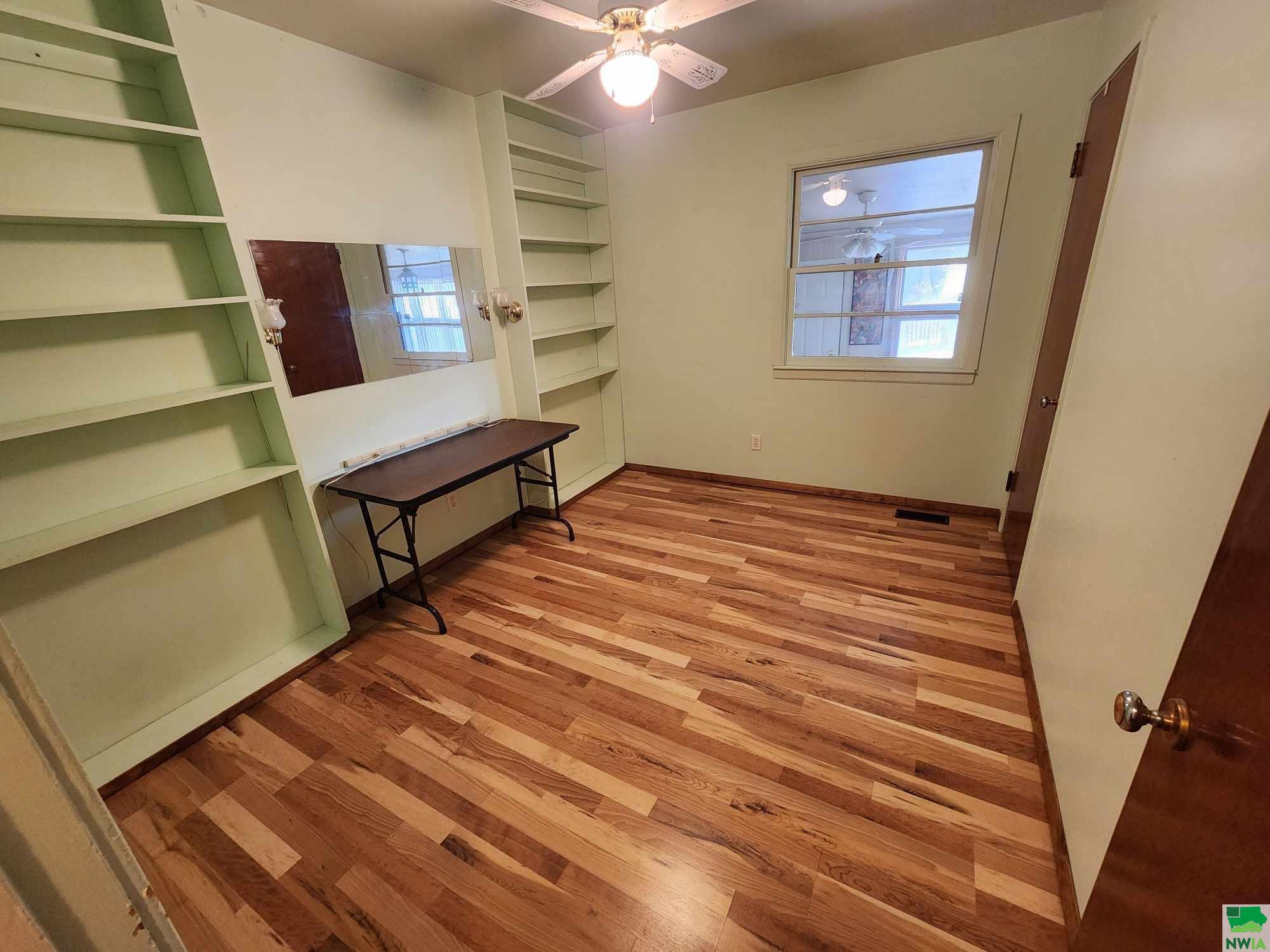 MLS #825476