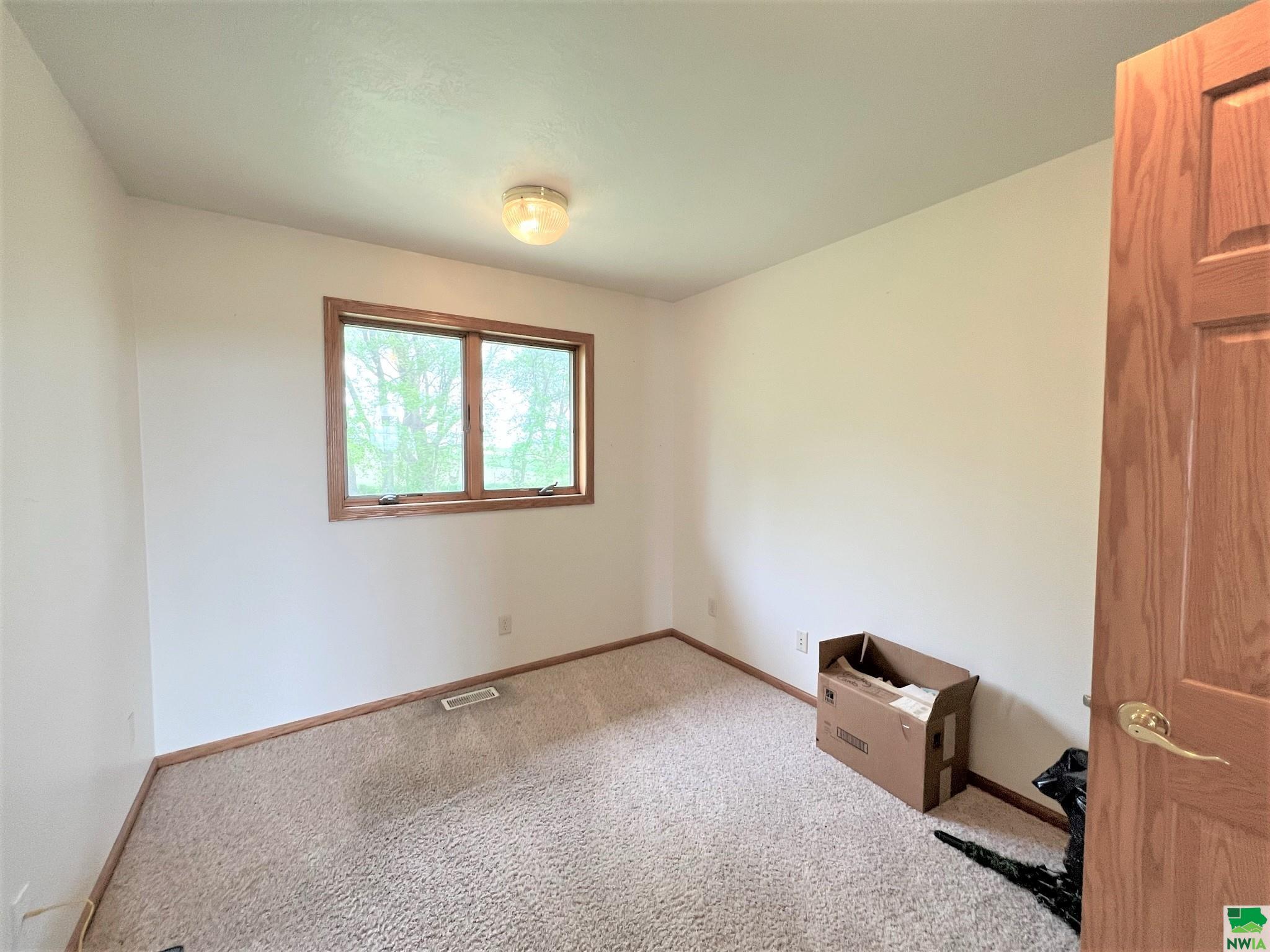 MLS #825479