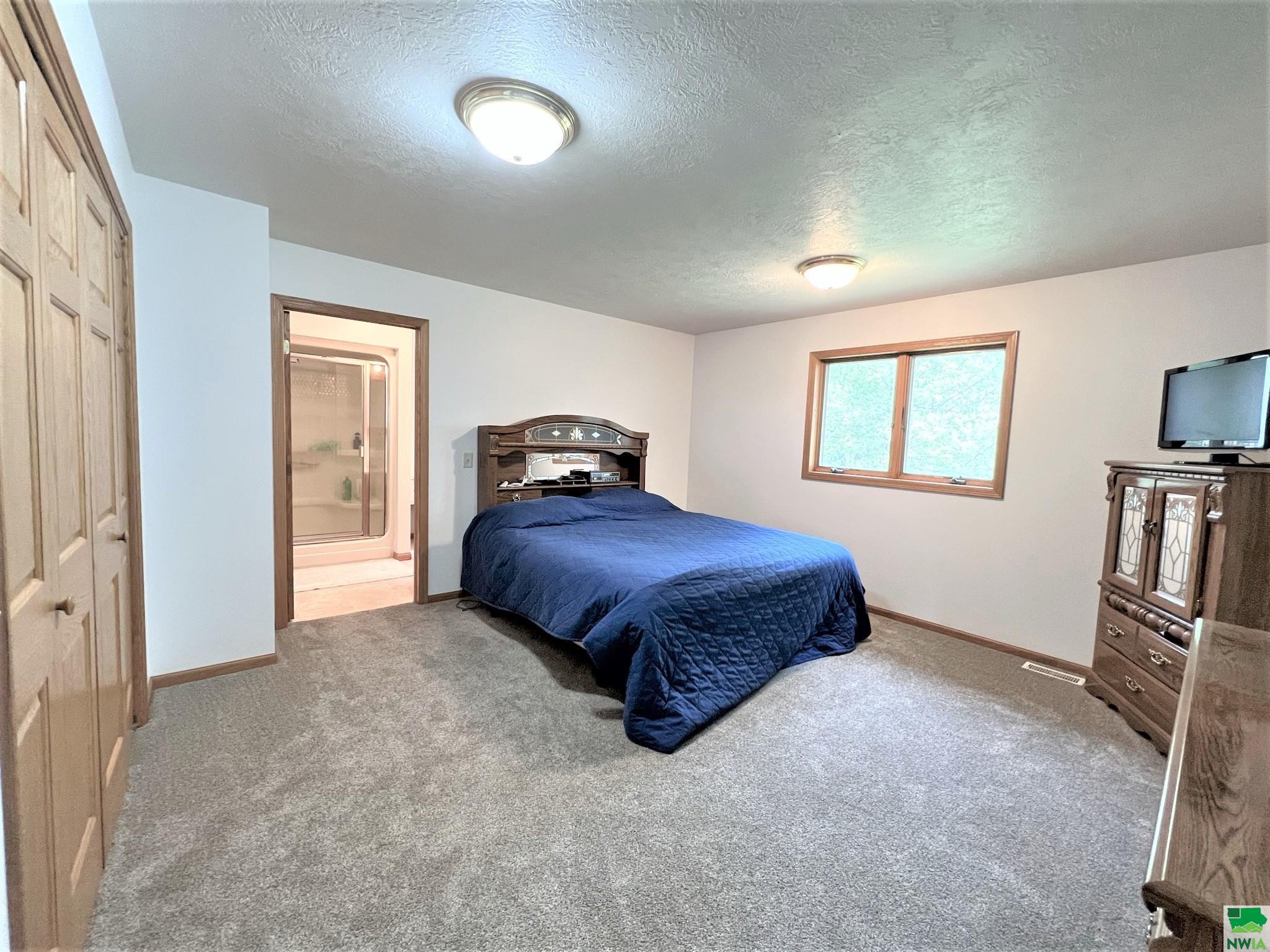 MLS #825479