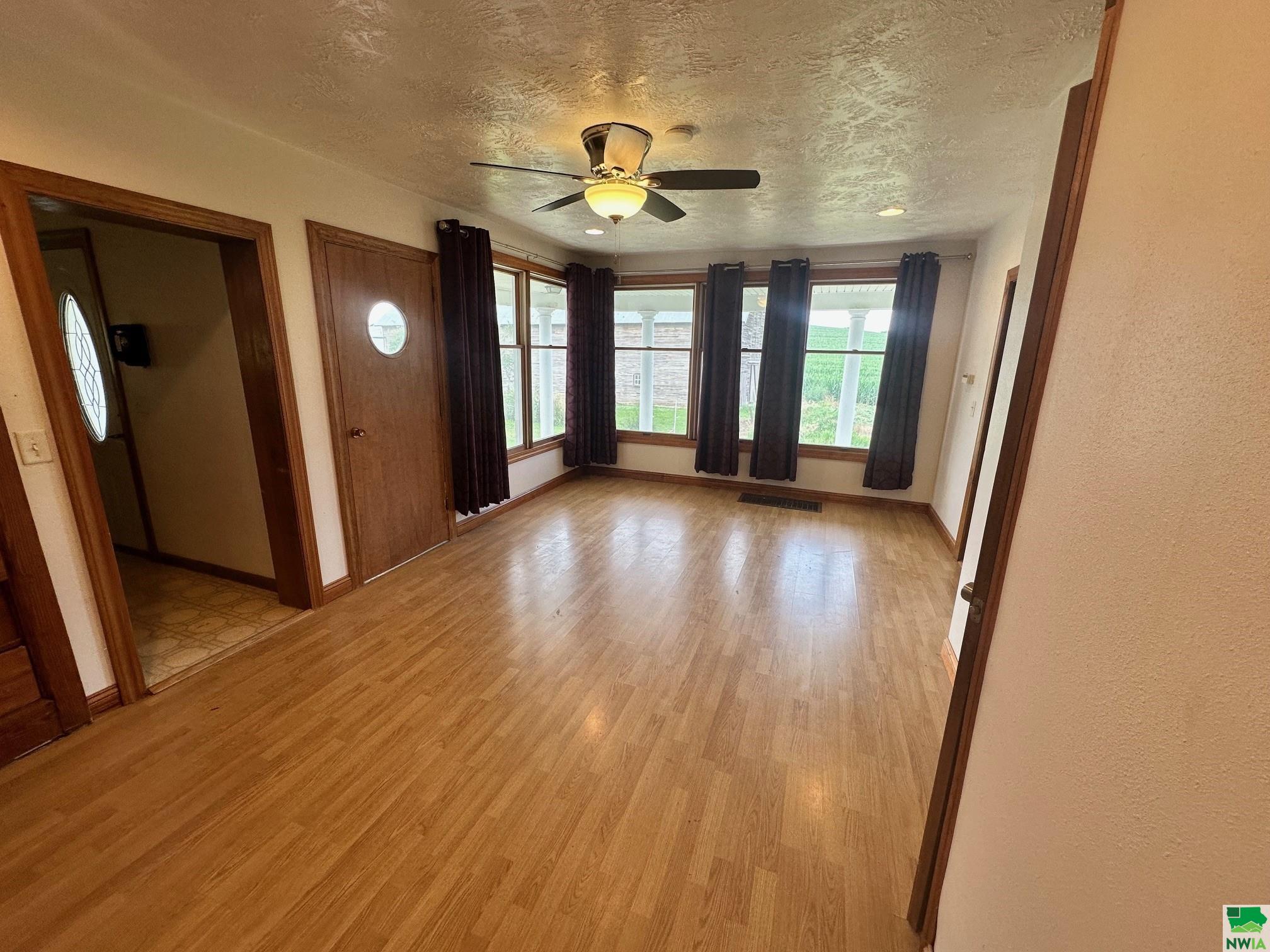 MLS #825520
