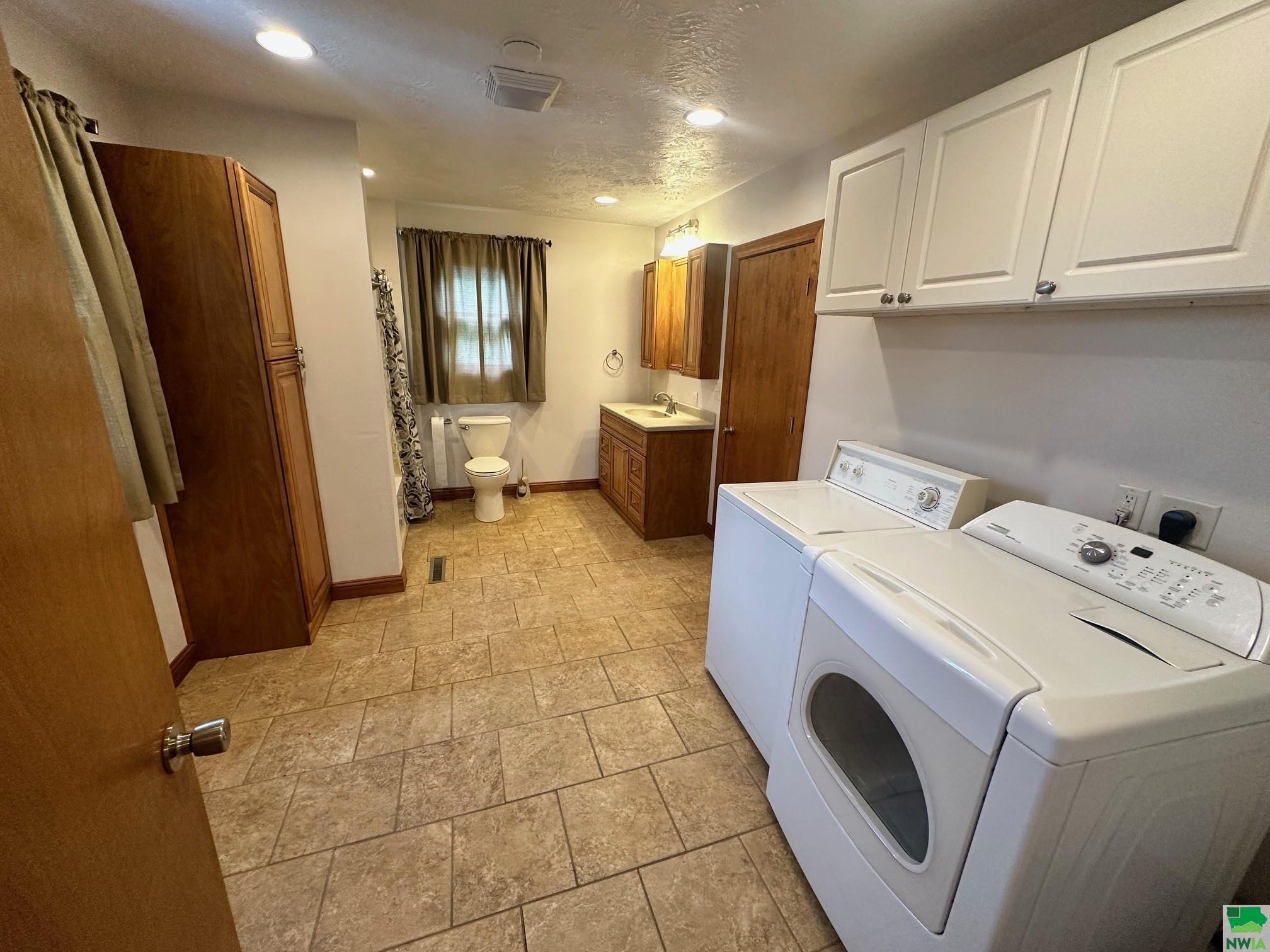 MLS #825520