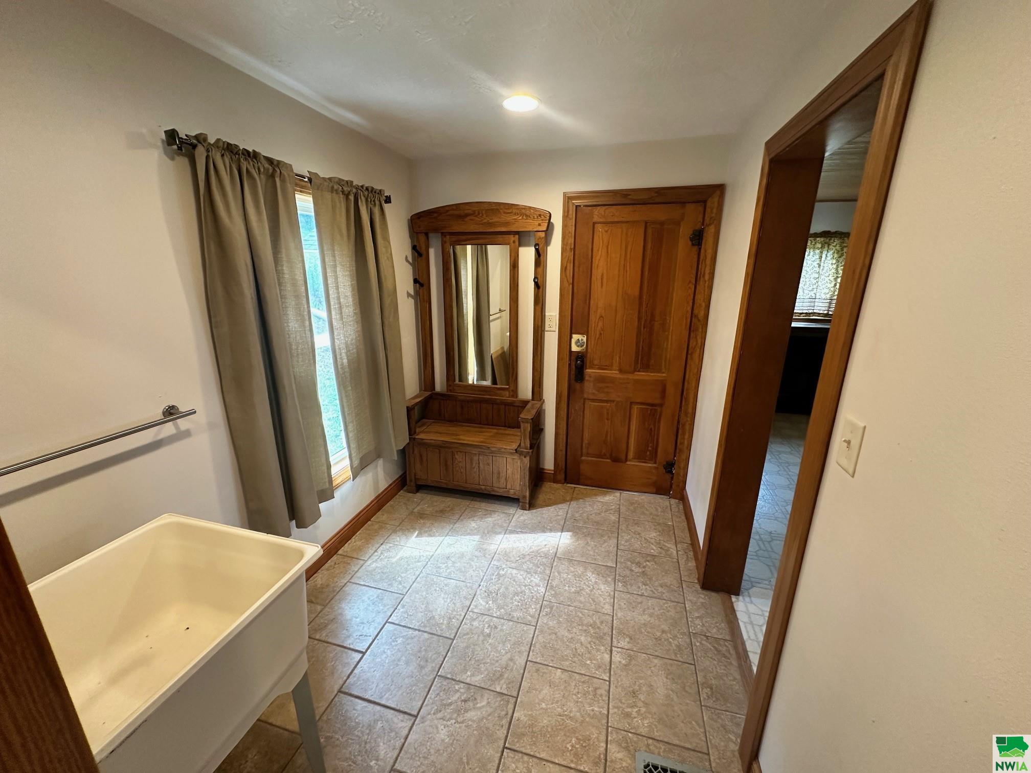 MLS #825520