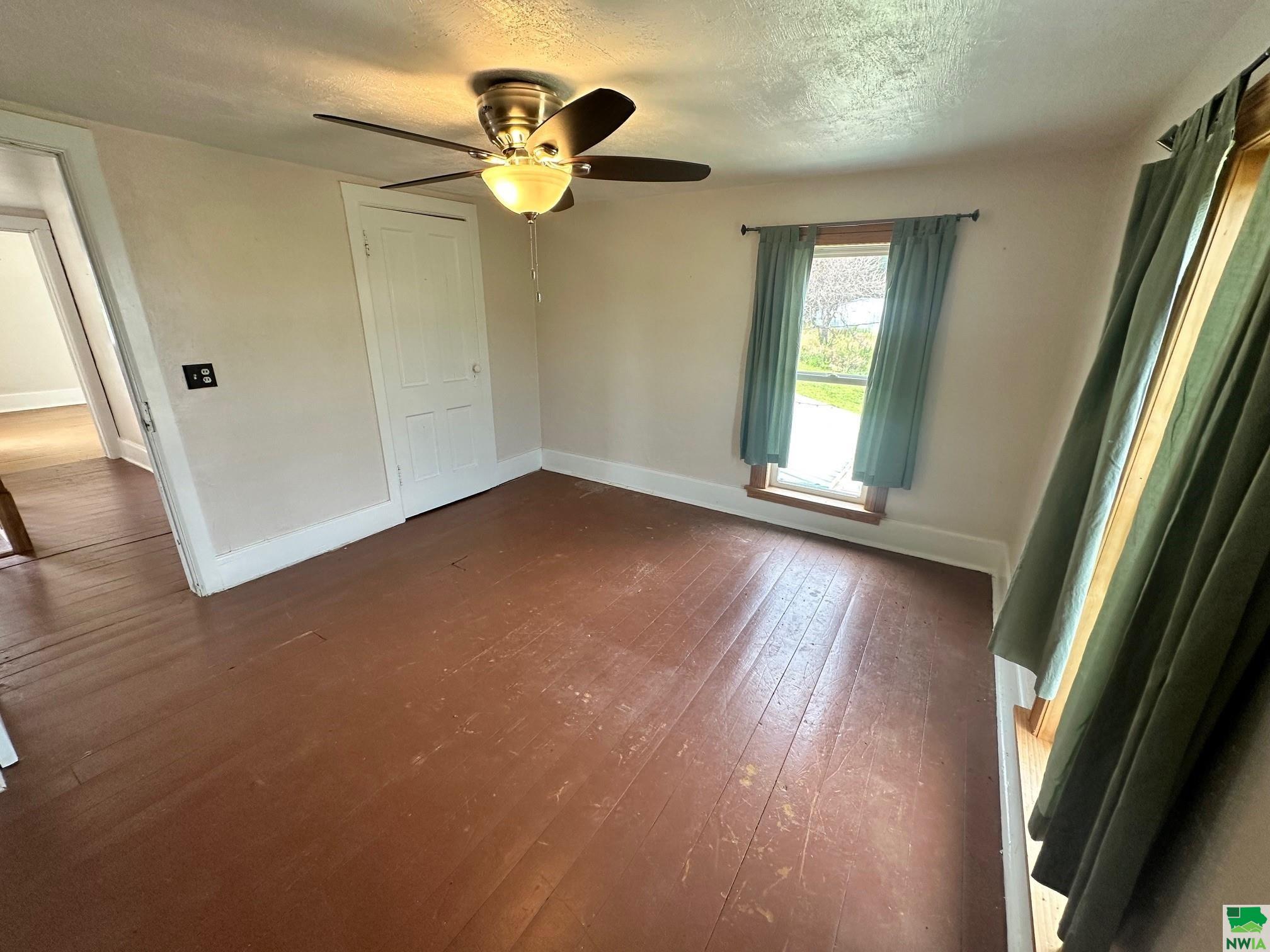 MLS #825520