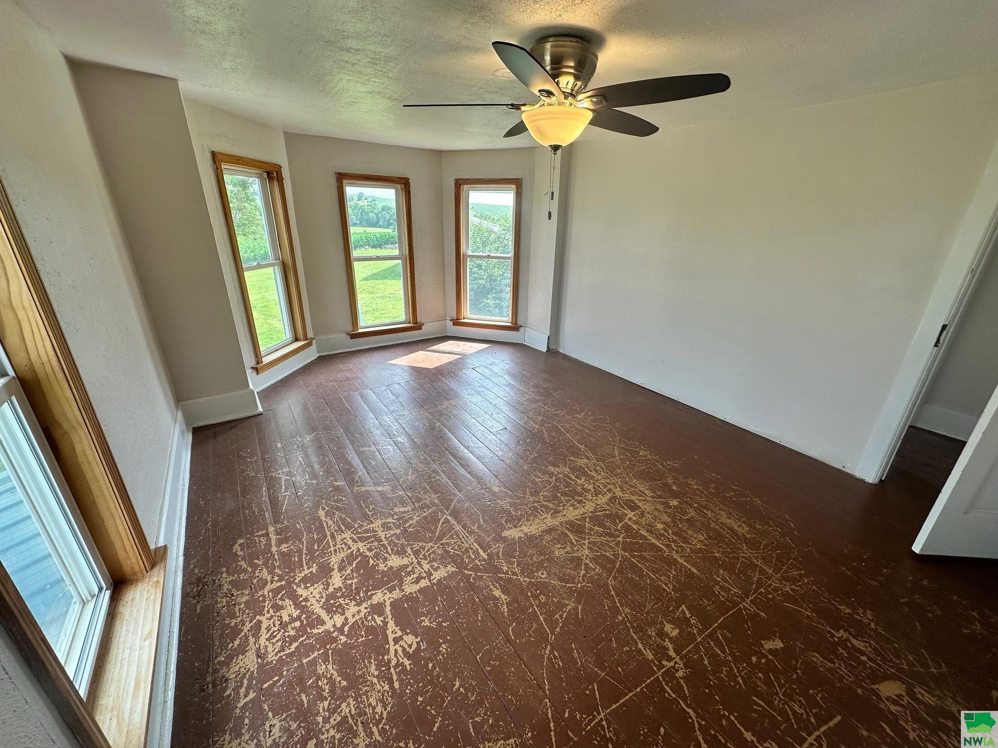 MLS #825520