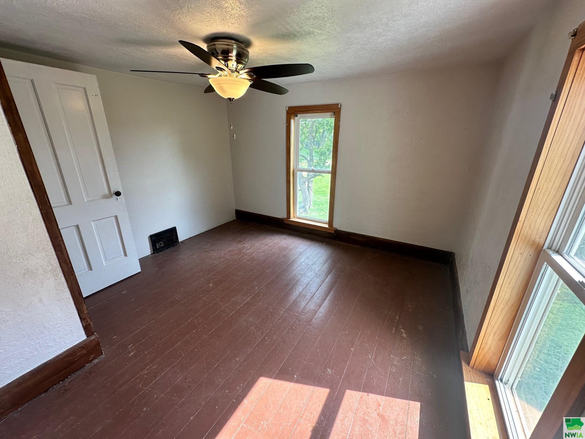 MLS #825520