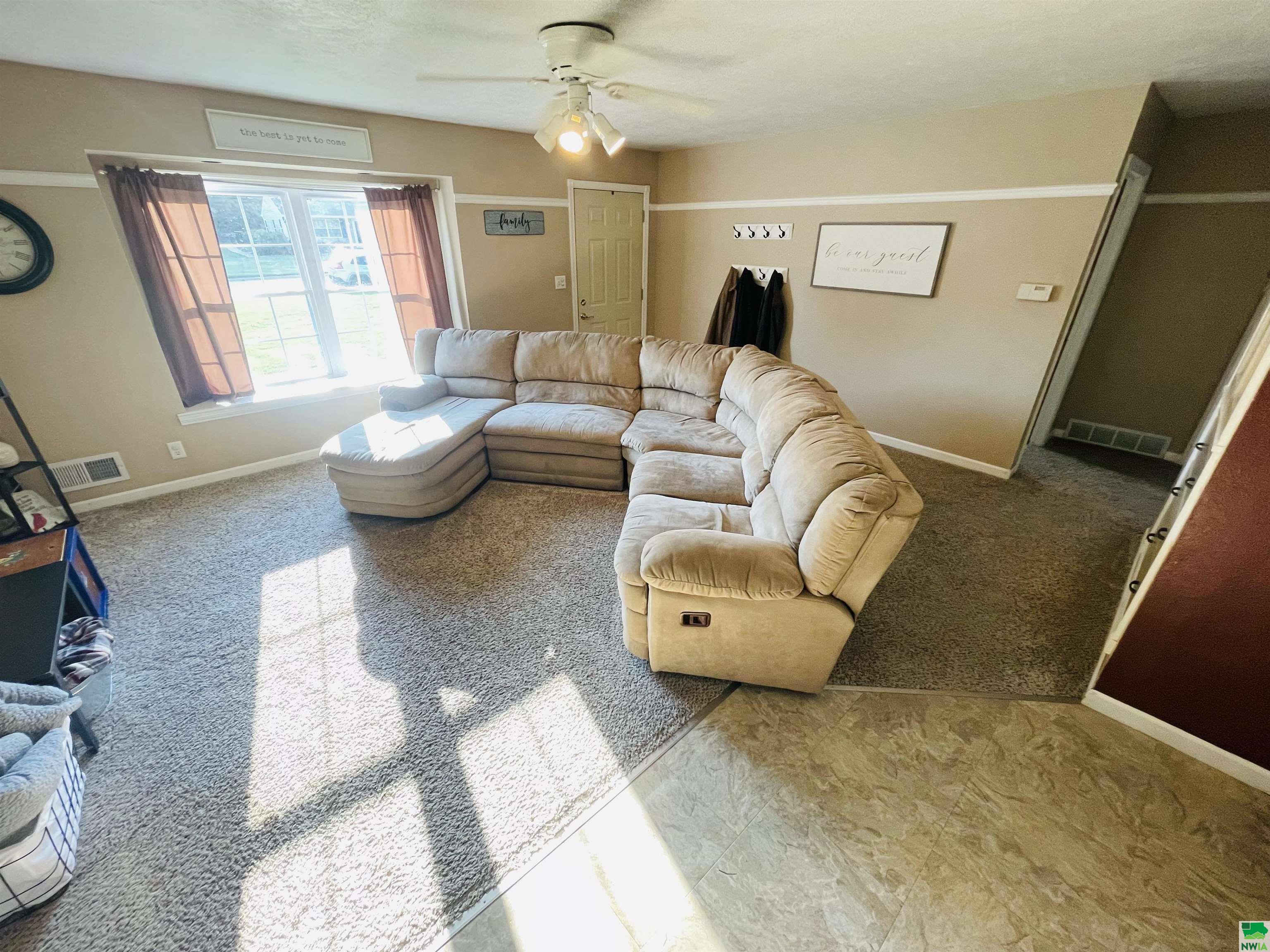 MLS #825536
