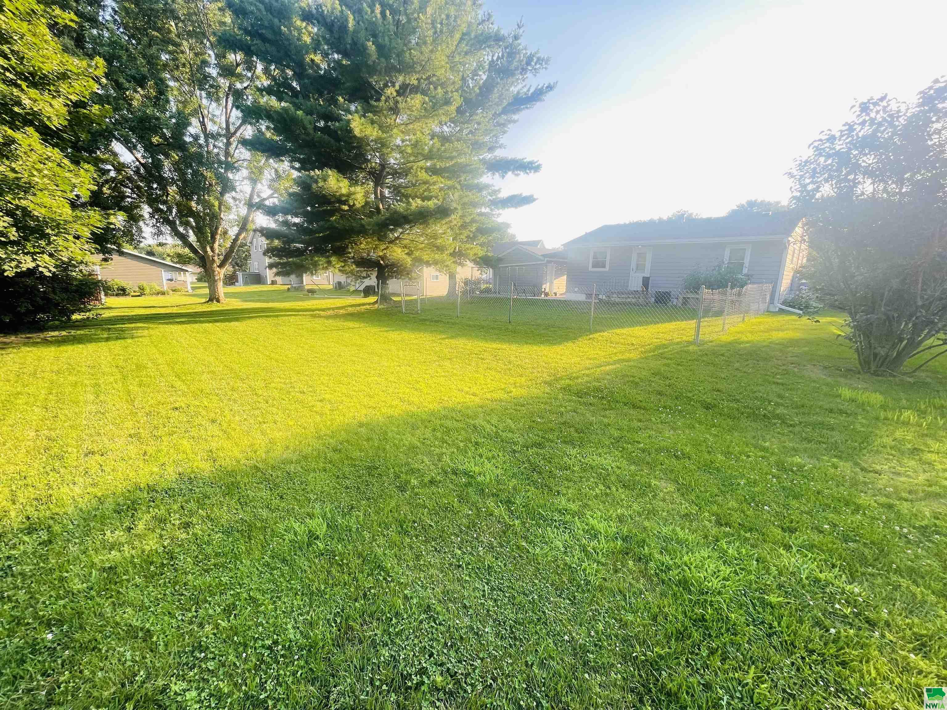 MLS #825536