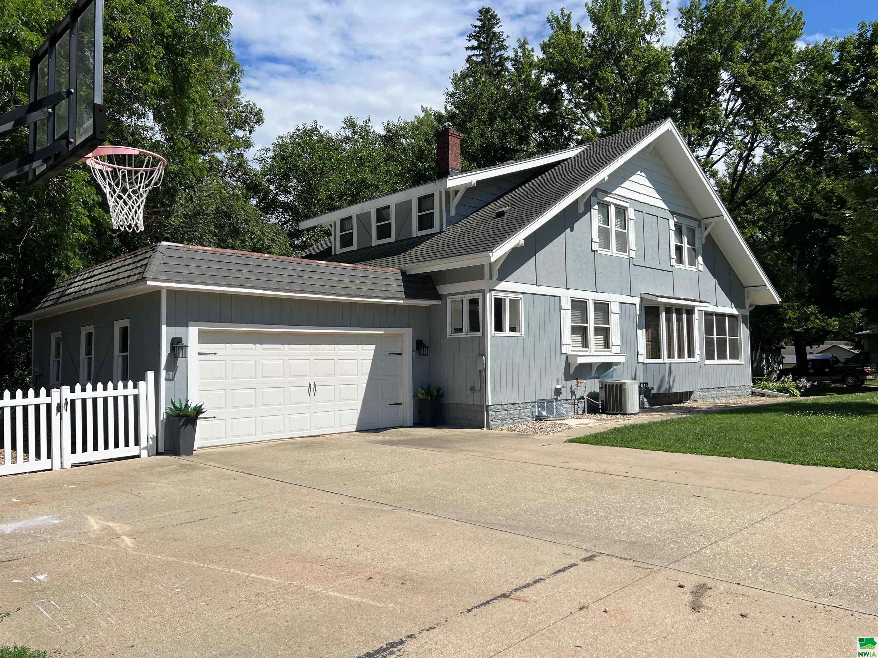 MLS #825546