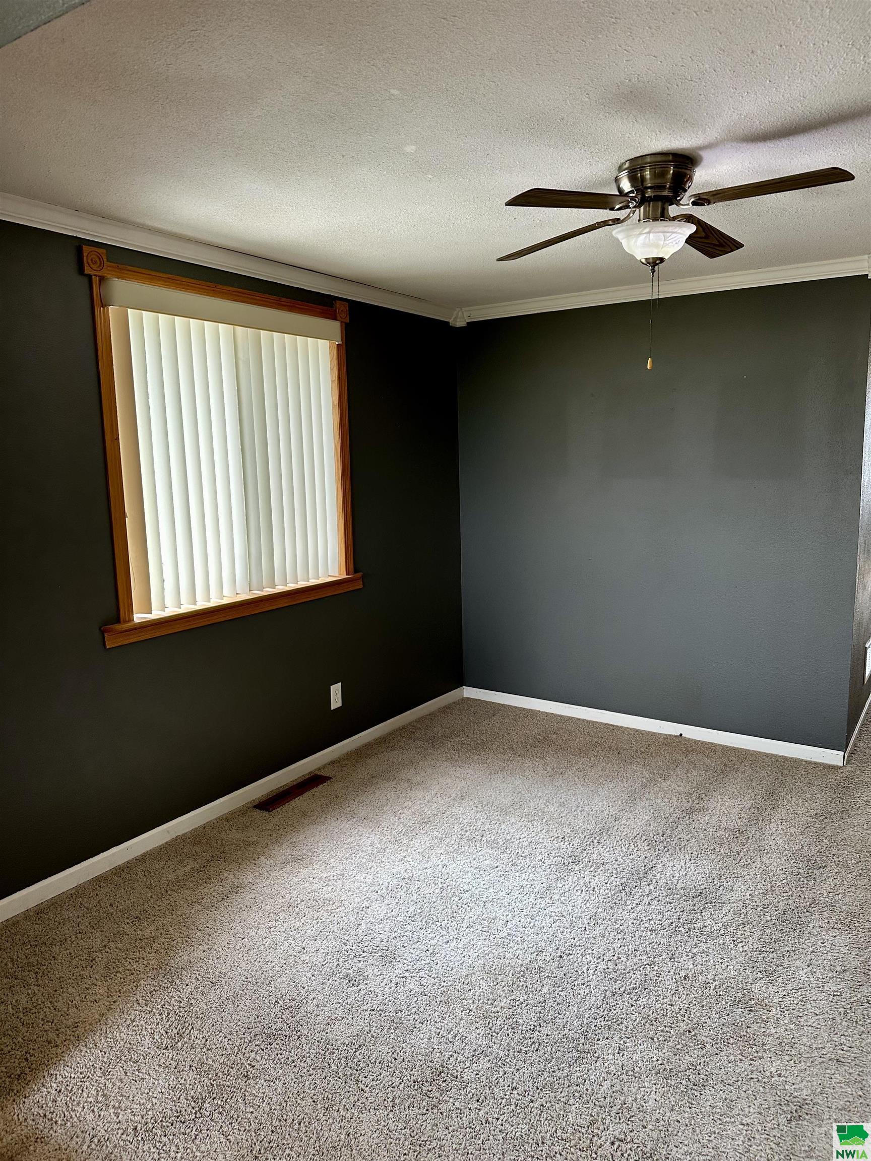 MLS #825589