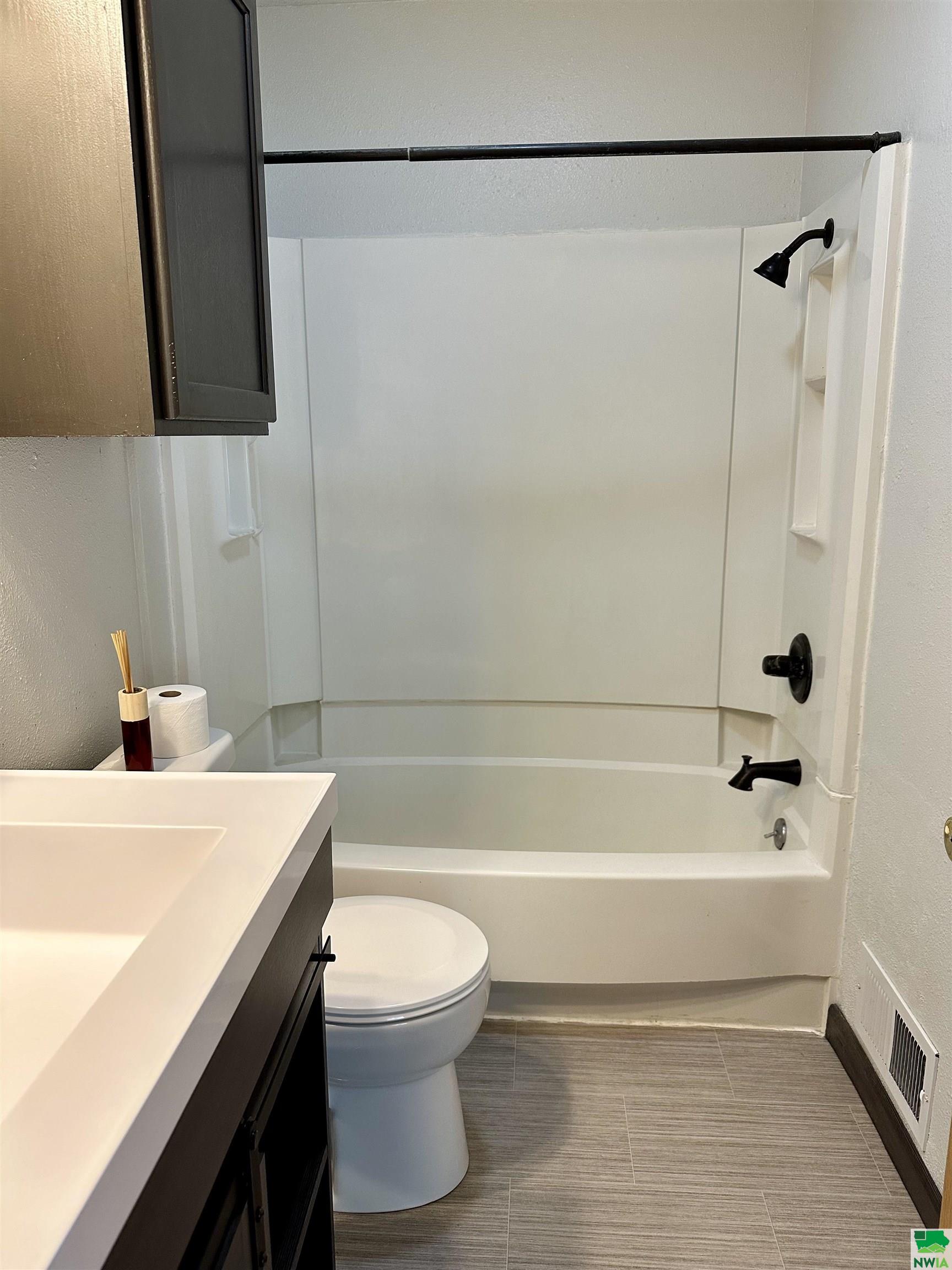 MLS #825589