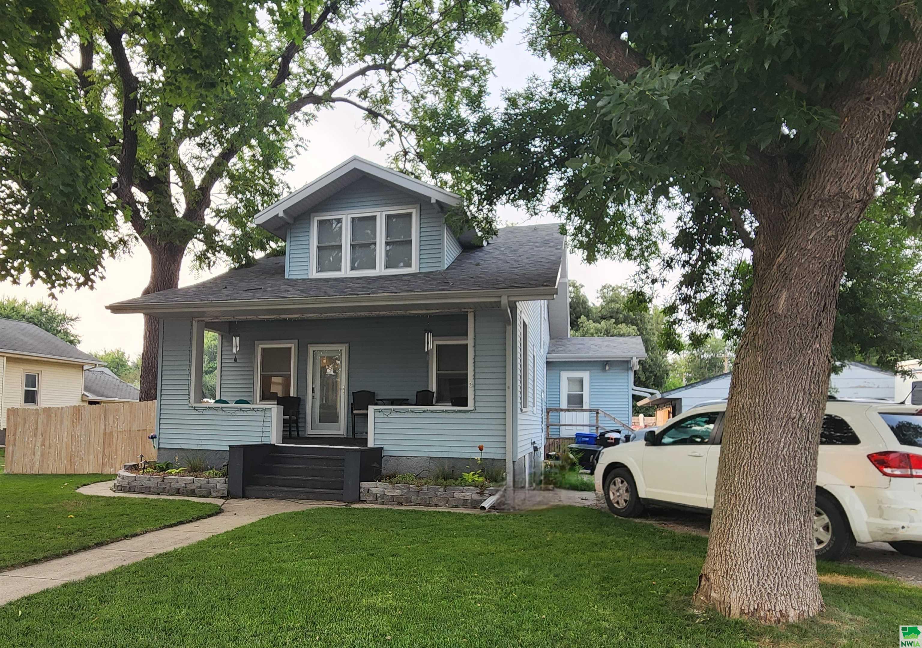 MLS #825600