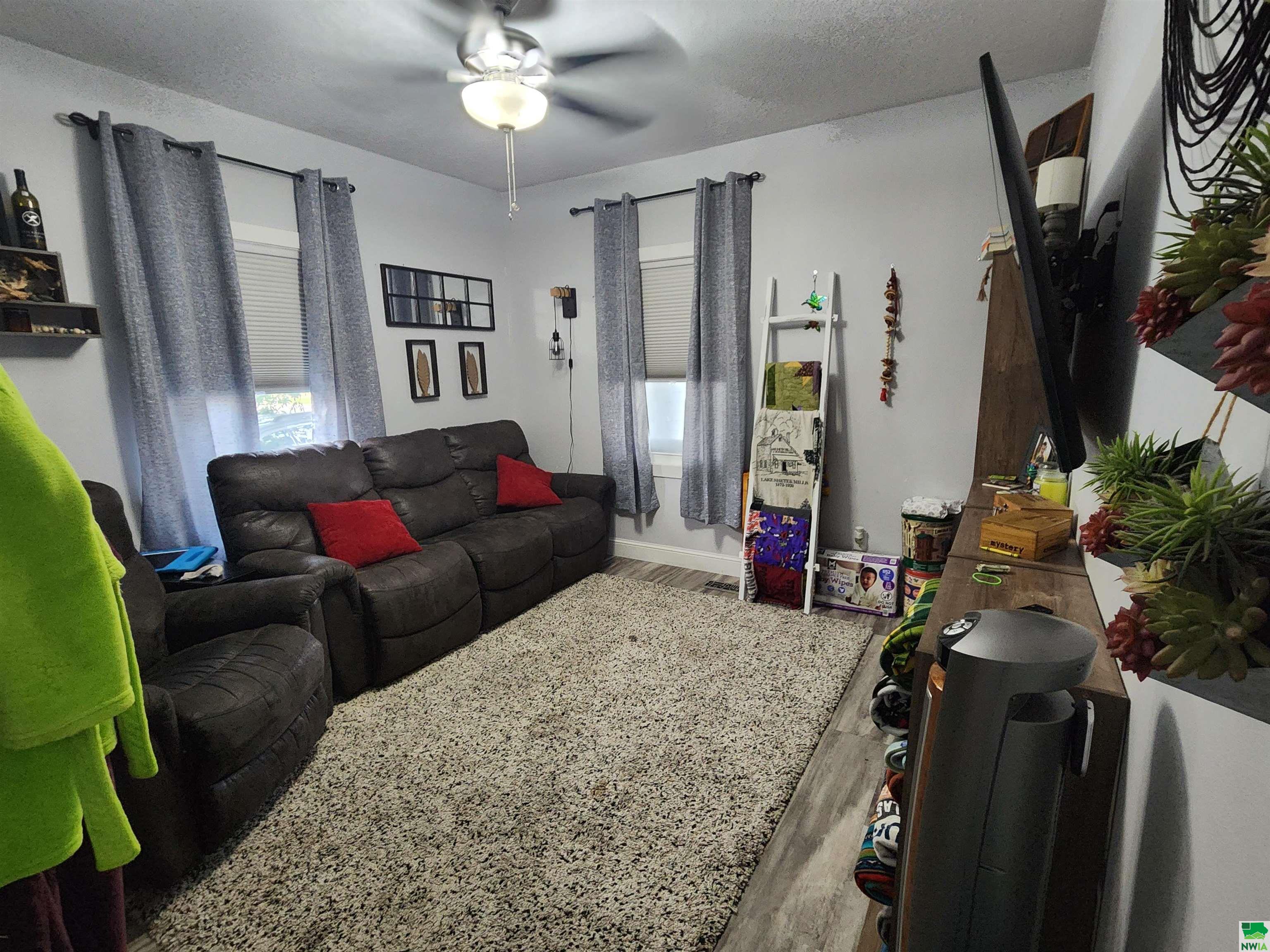 MLS #825600