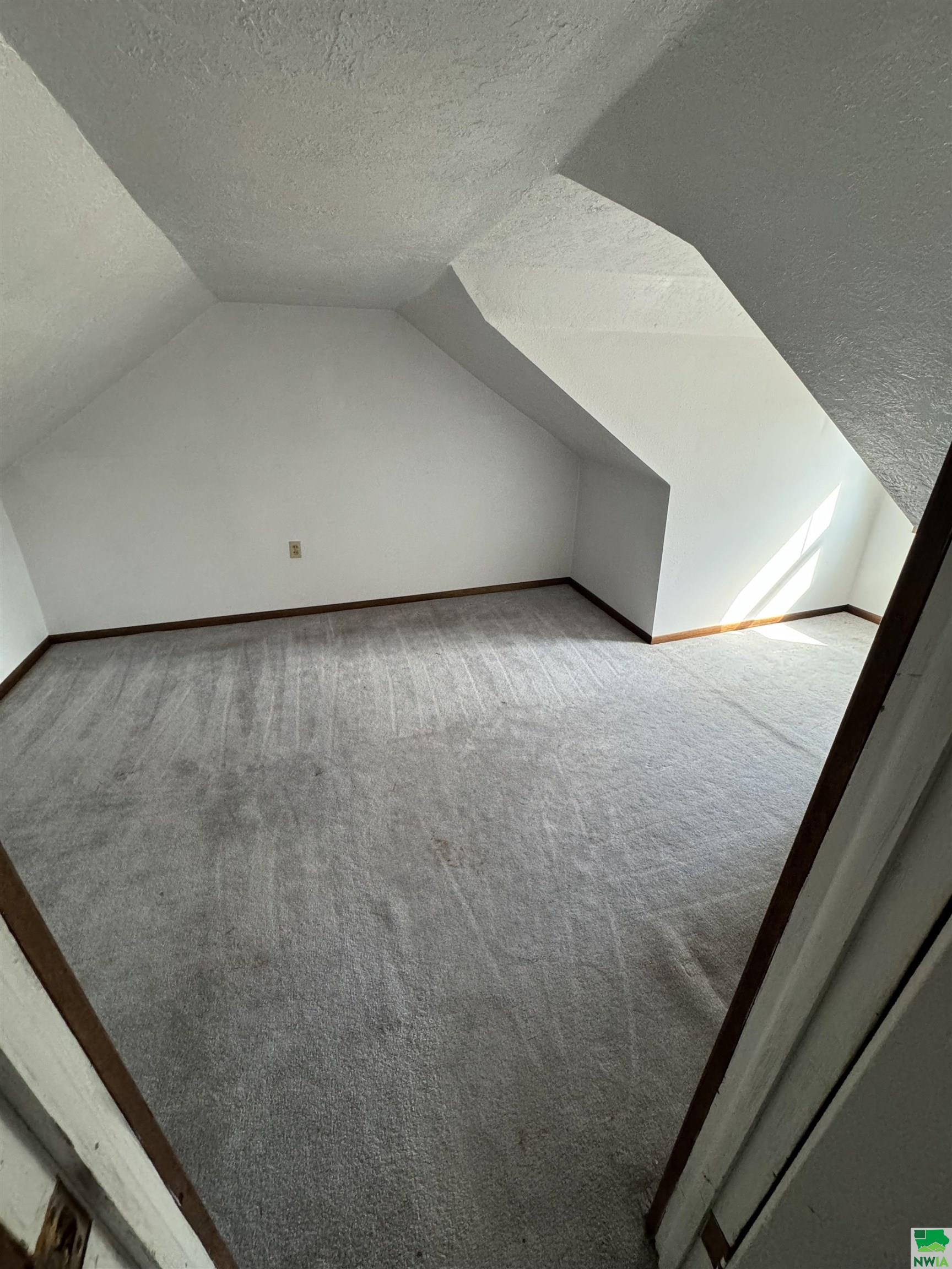 MLS #825606