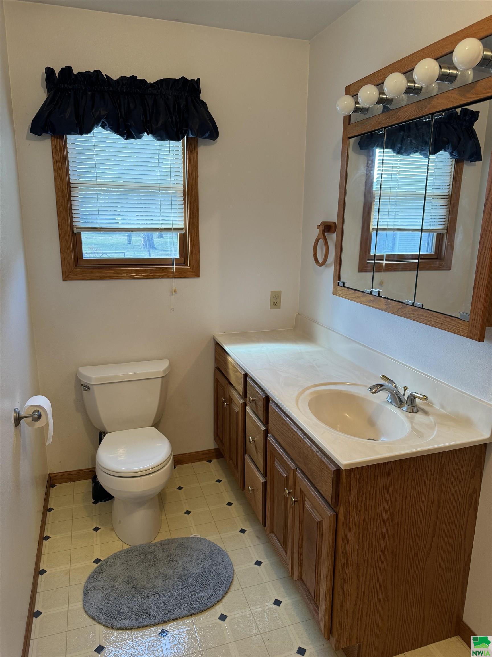 MLS #825606