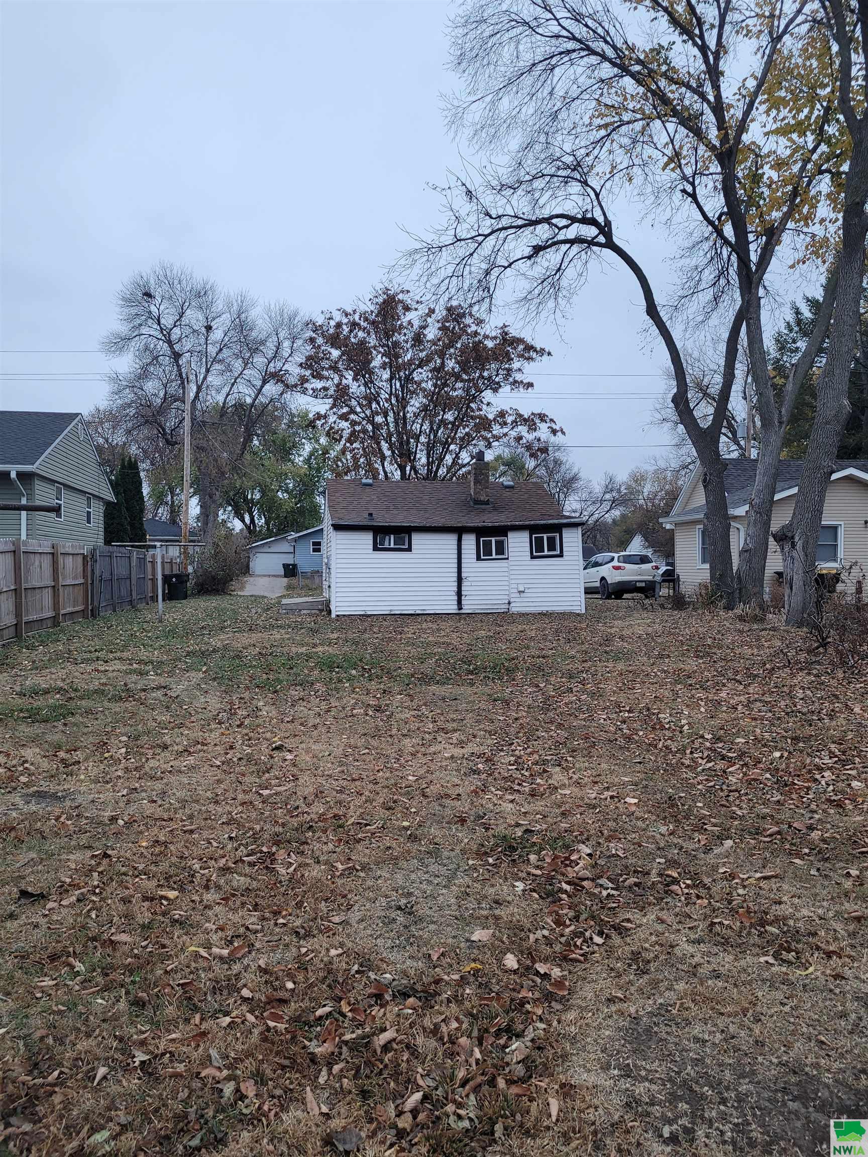MLS #825609