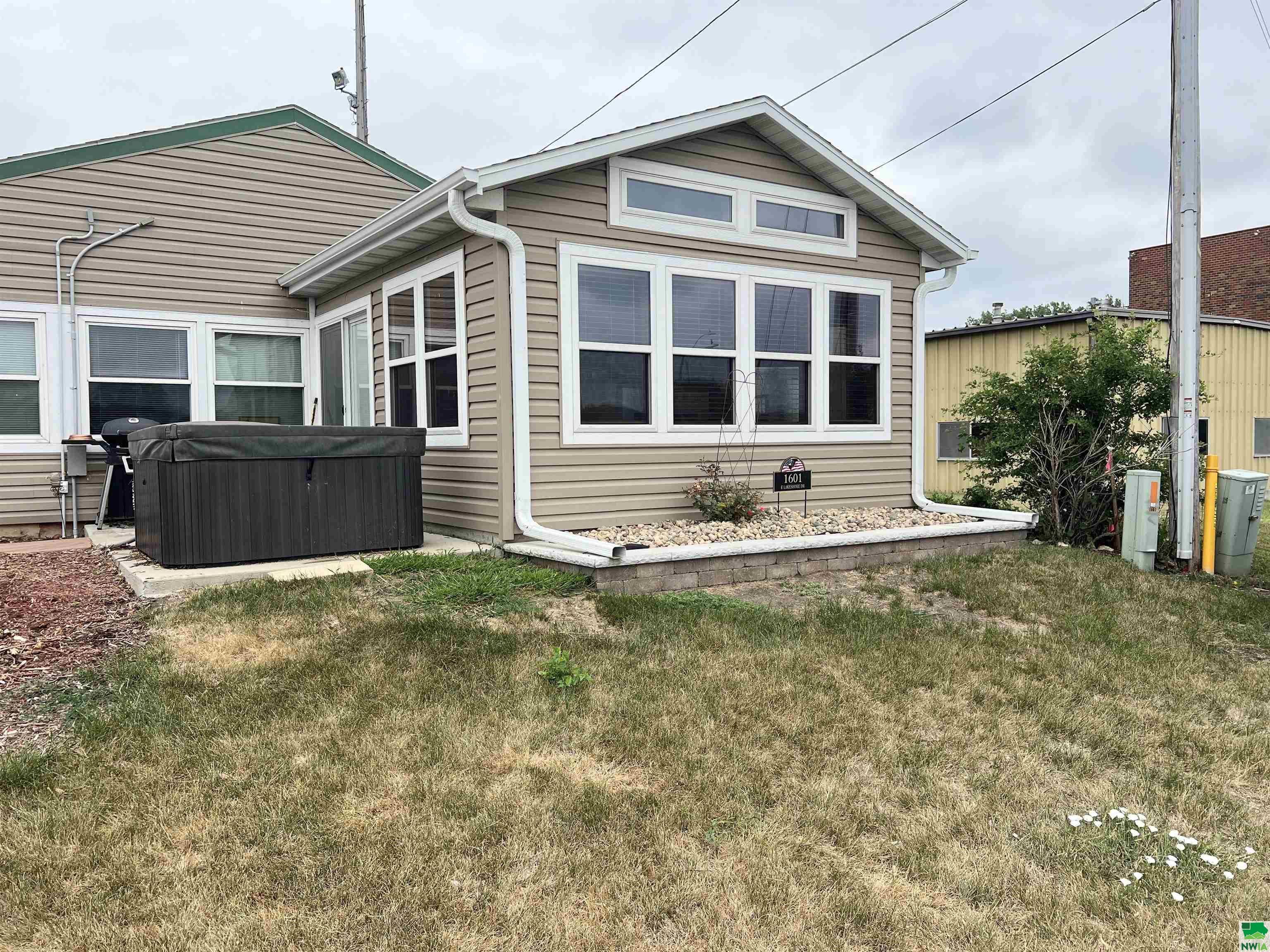 MLS #825642