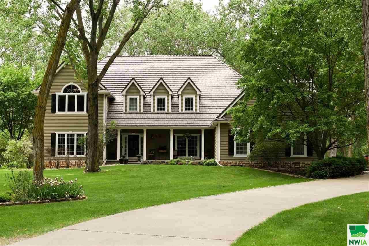 MLS #825647