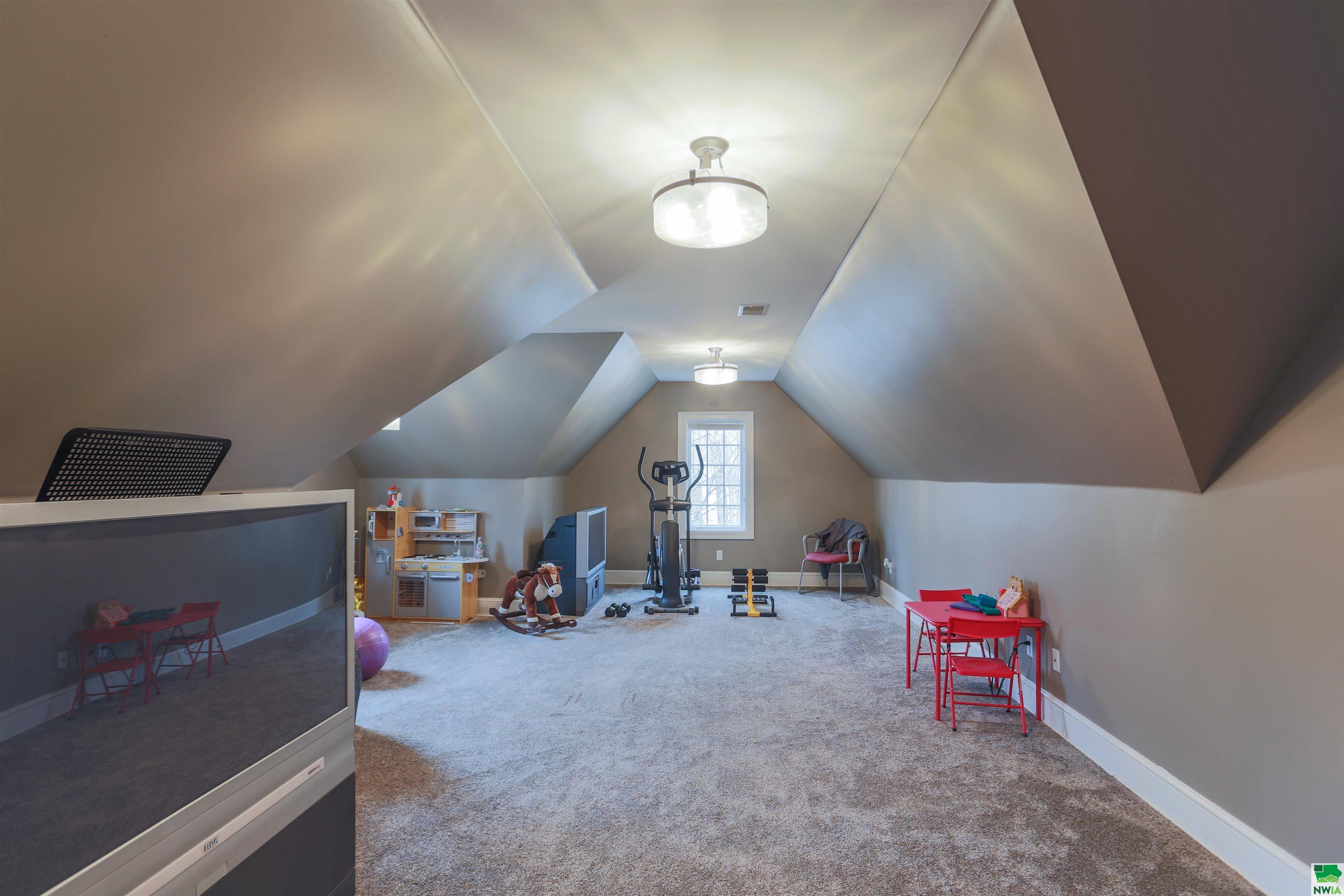 MLS #825647