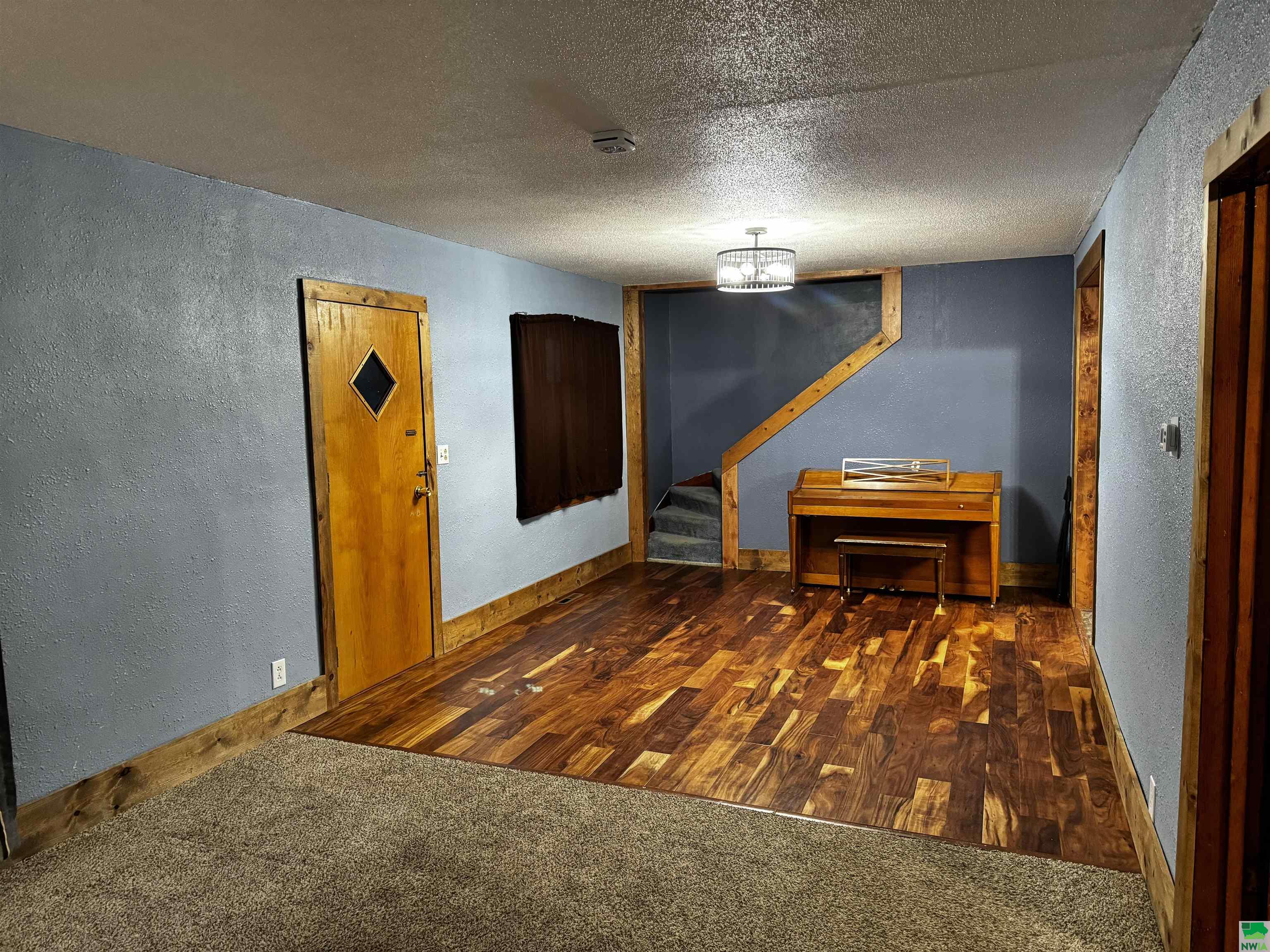 MLS #825667
