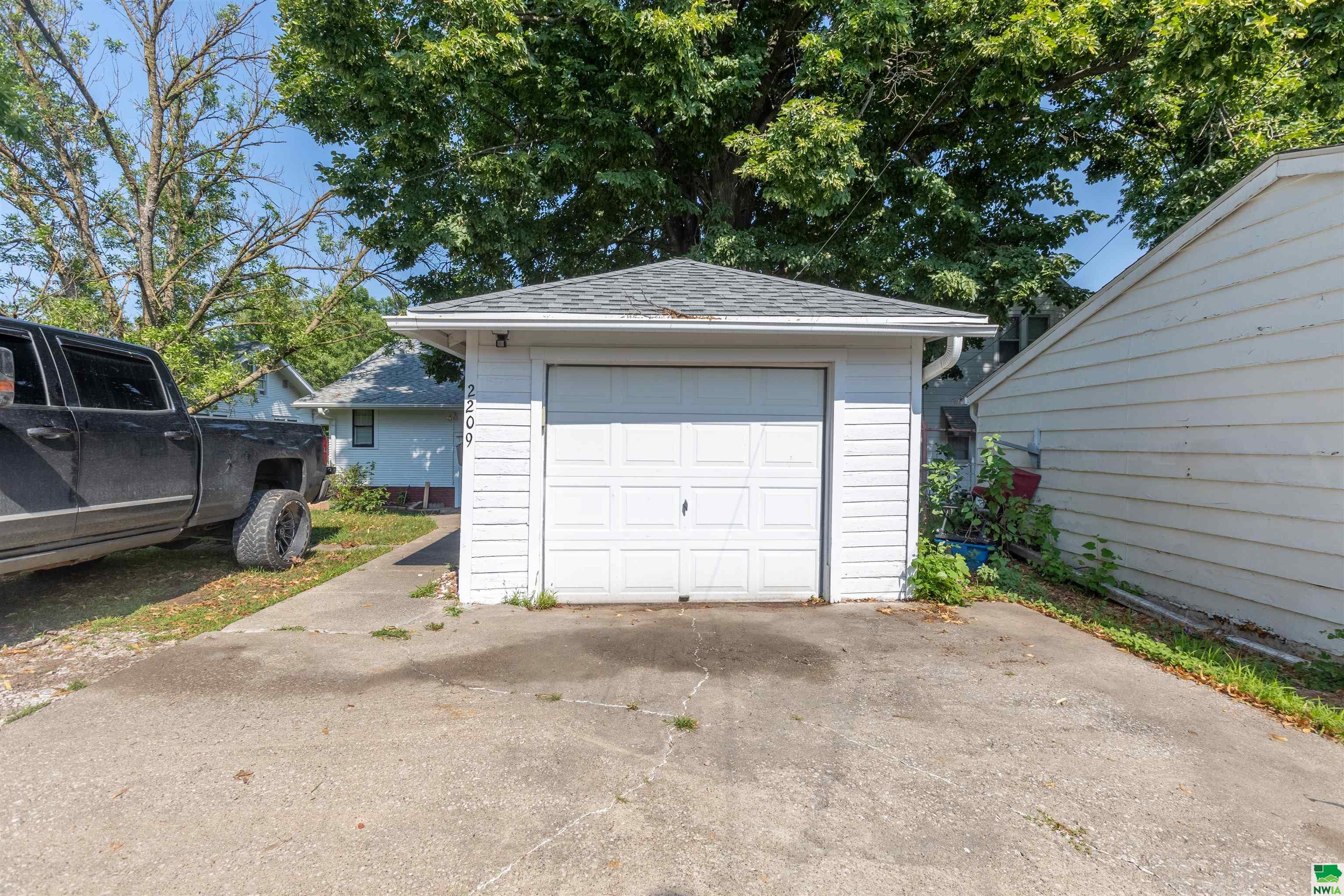 MLS #825672