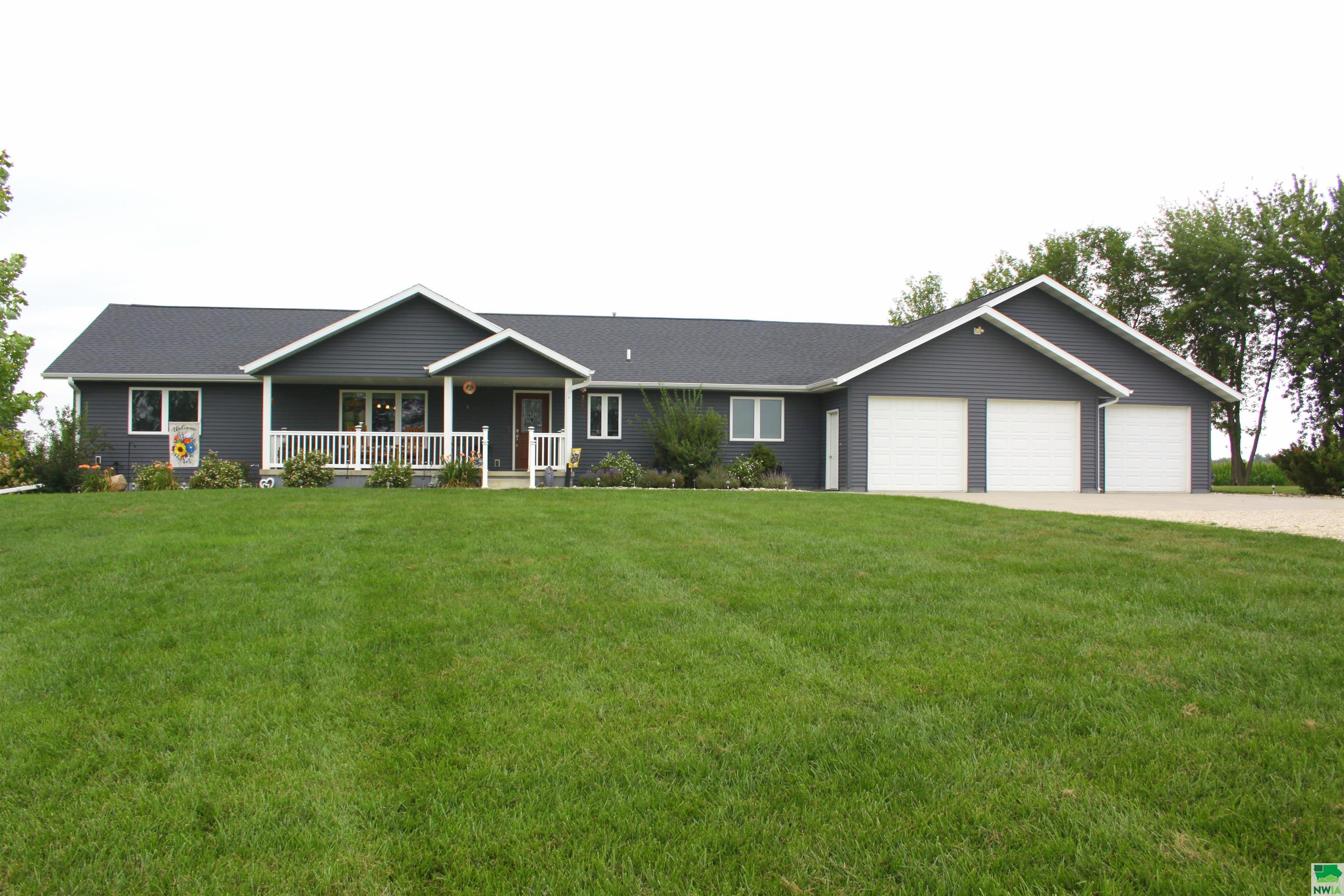 4553 210th Ave, Marathon, IA 50565 