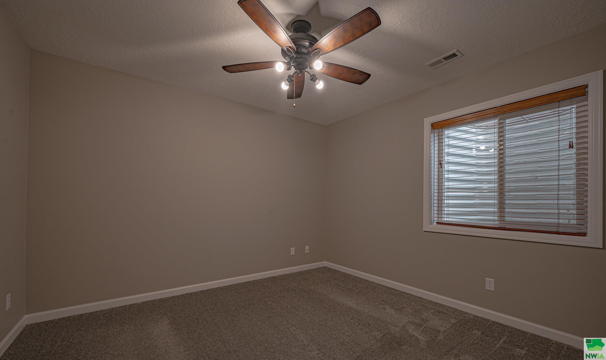 MLS #825680