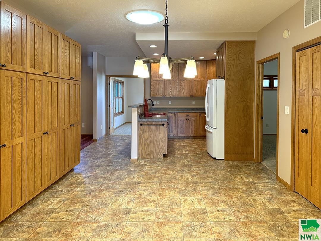 MLS #825692