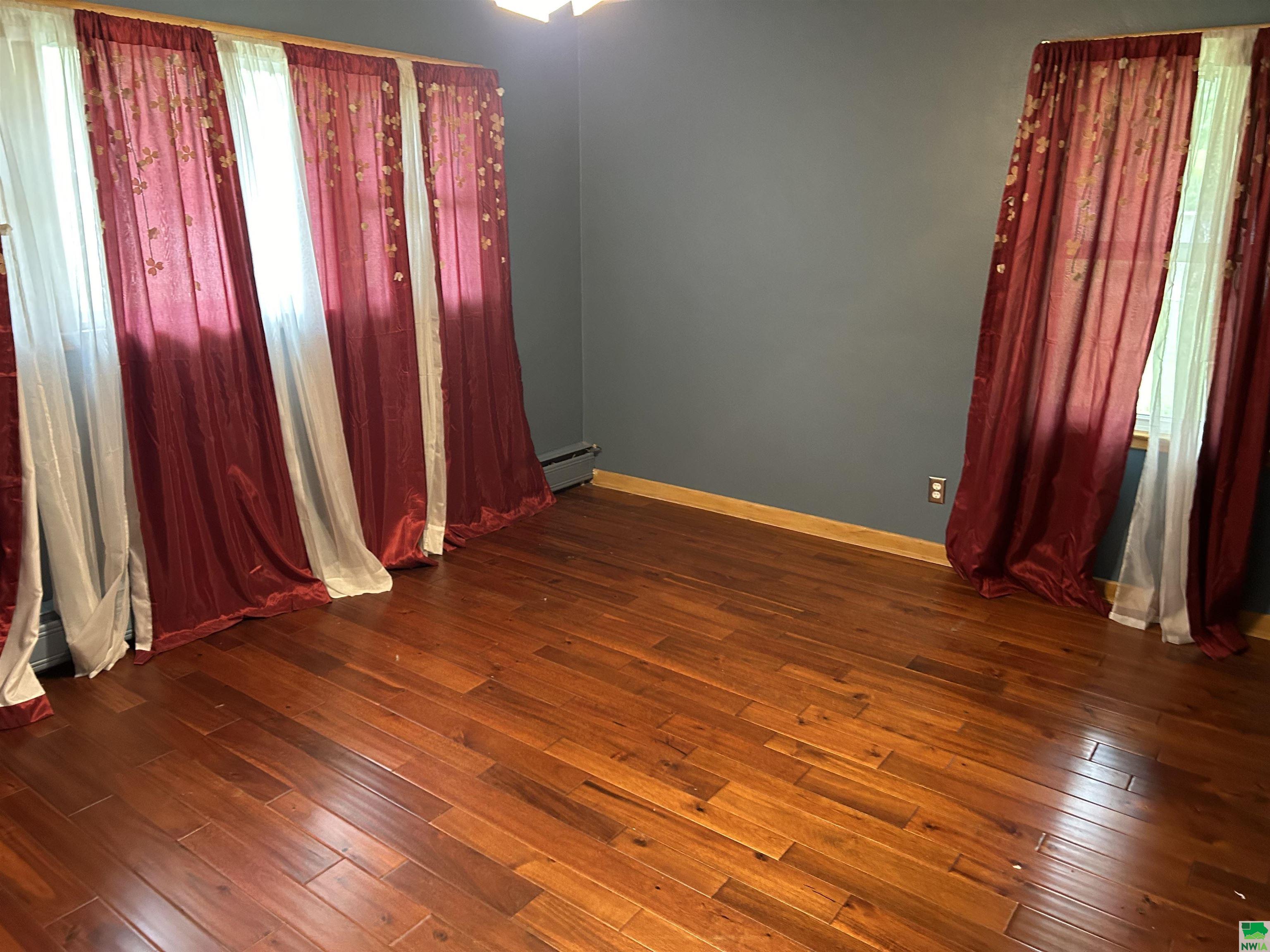 MLS #825699